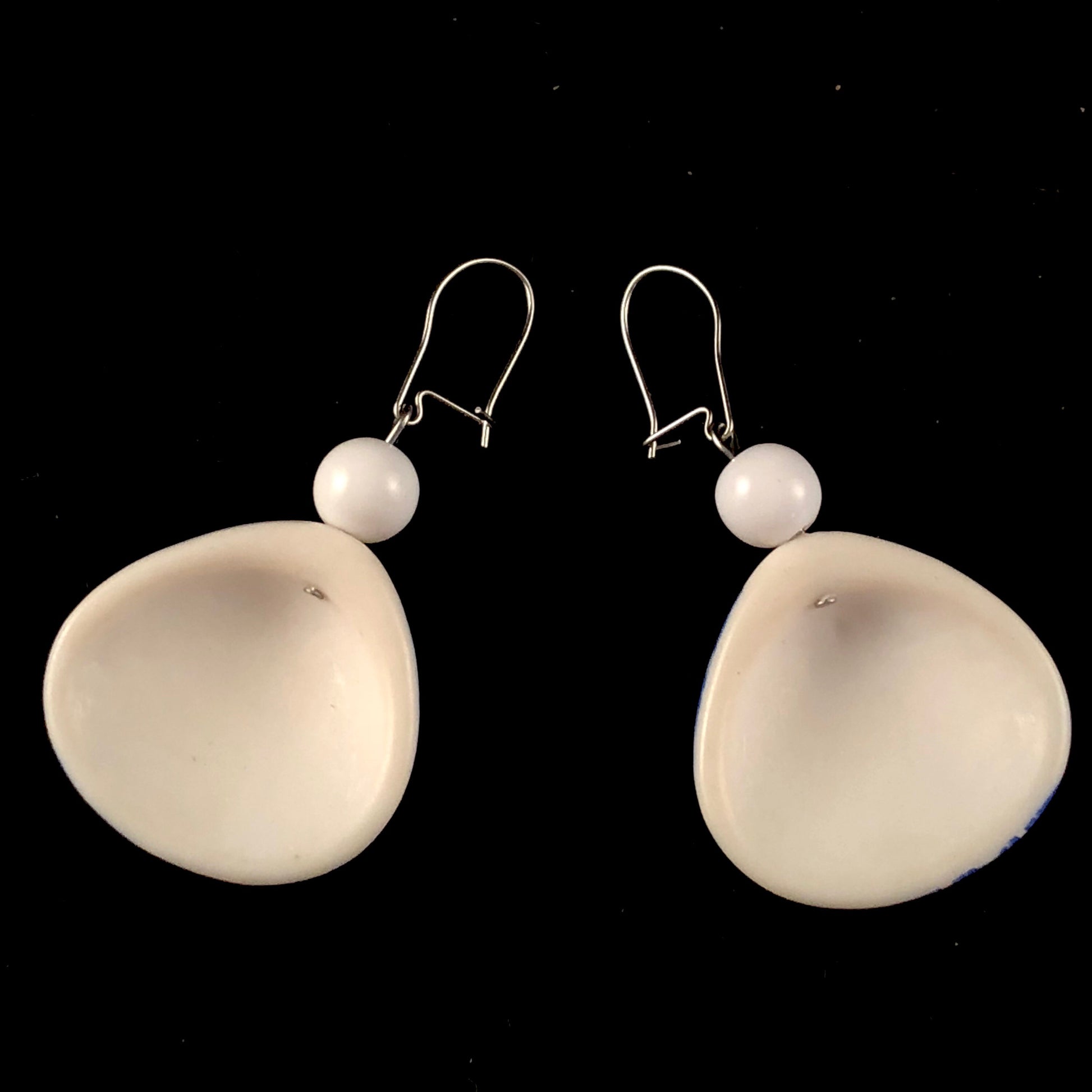 1987 Avon Seashore Earrings - Retro Kandy Vintage