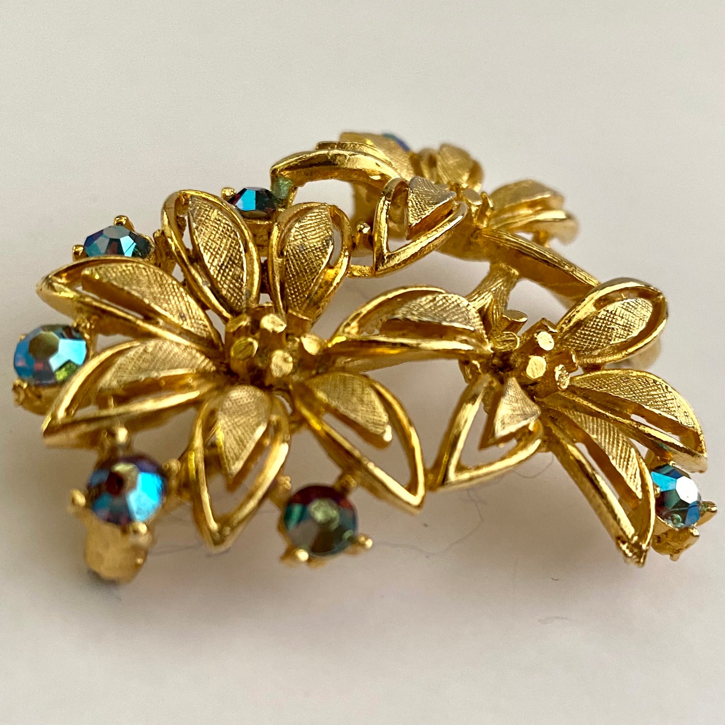 Late 50s/ Early 60s Lisner Aurora Borealis Flower Brooch