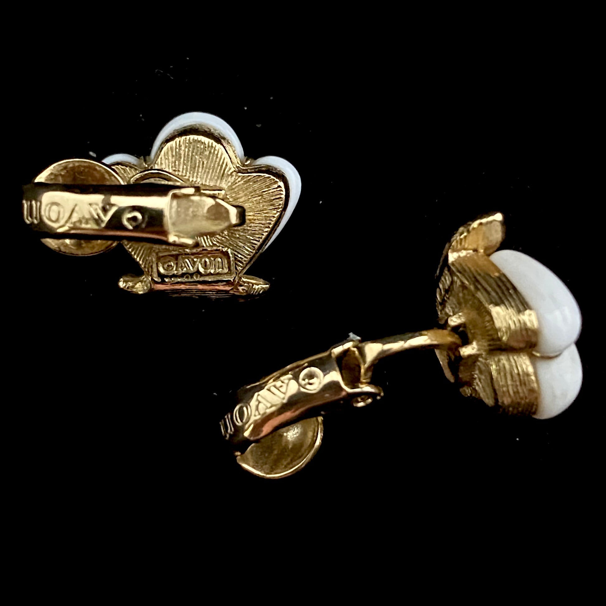 1981 Avon Gatsby Necklace & Earring Set - Retro Kandy Vintage
