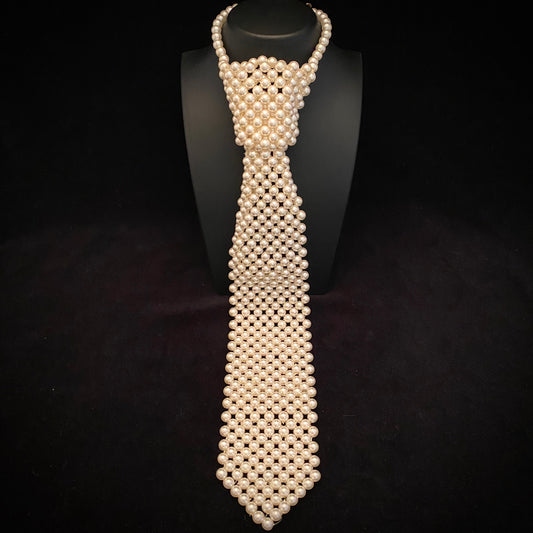 1960s Faux Pearl Beaded Neck Tie Necklace