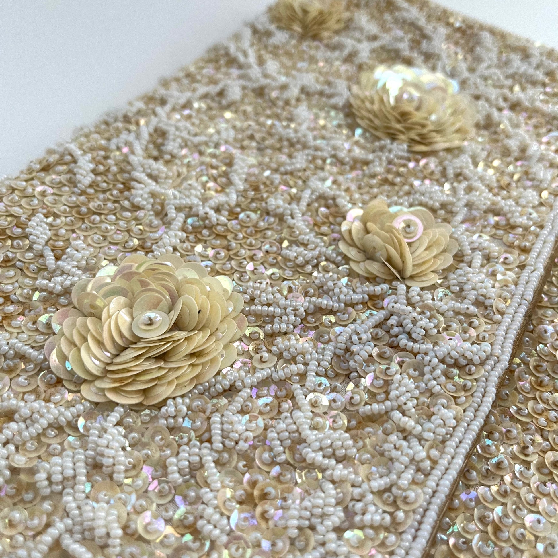 Vintage Iridescent Sequin & Pearl Purse La Regale – The Jewelry
