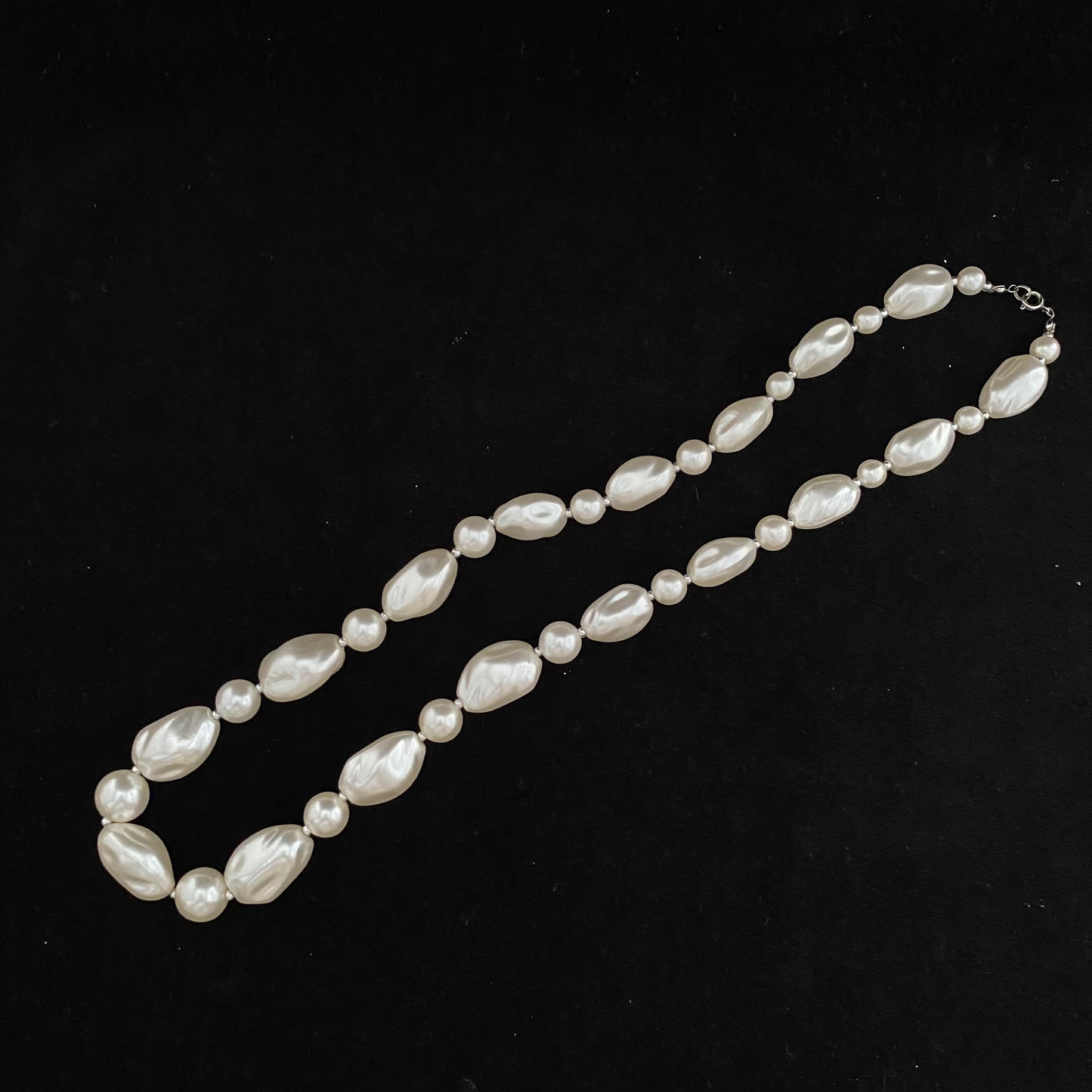 1980s Faux Pearl Necklace