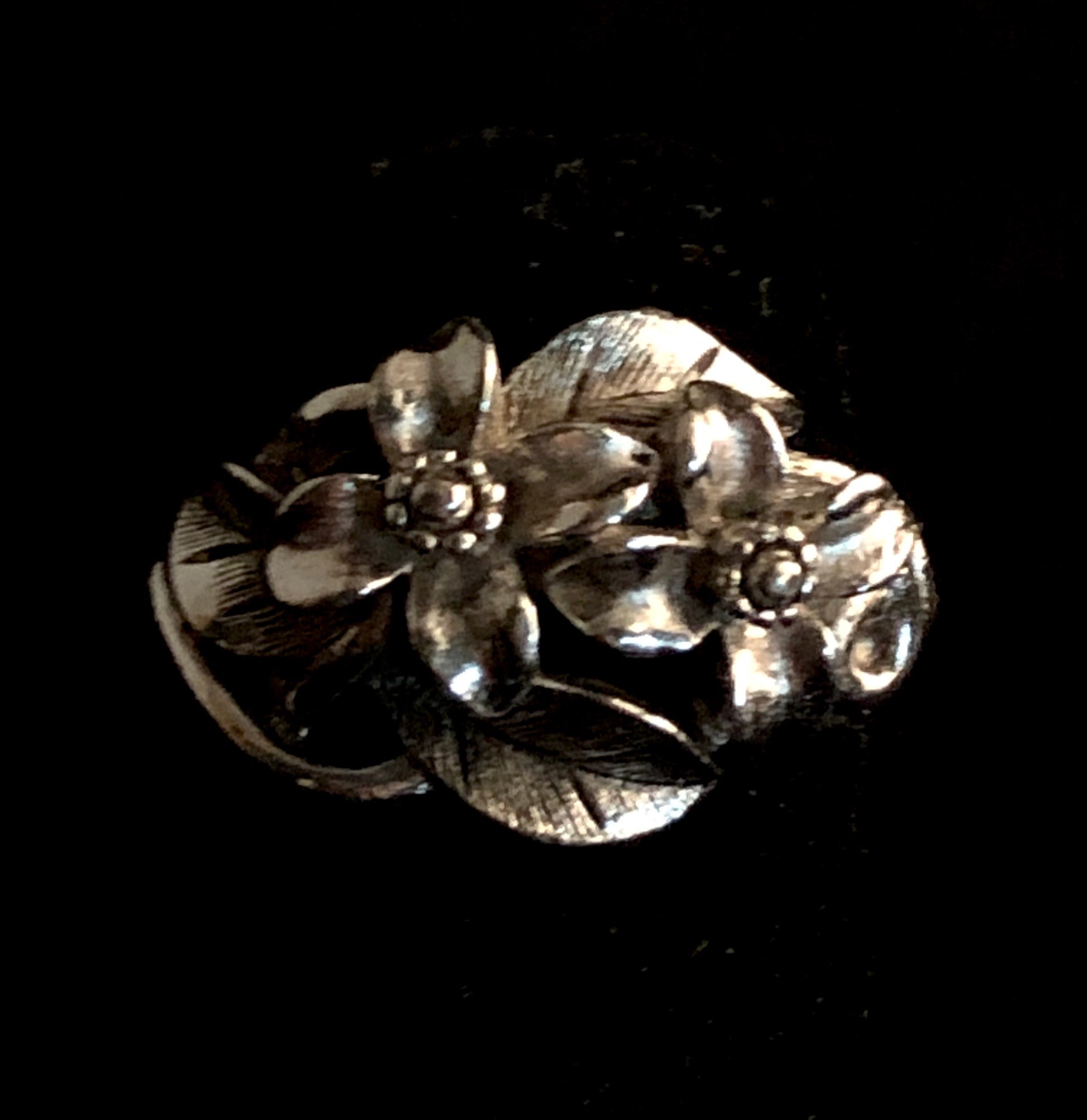 1975 Avon Orchard Blossoms Ring - Retro Kandy Vintage
