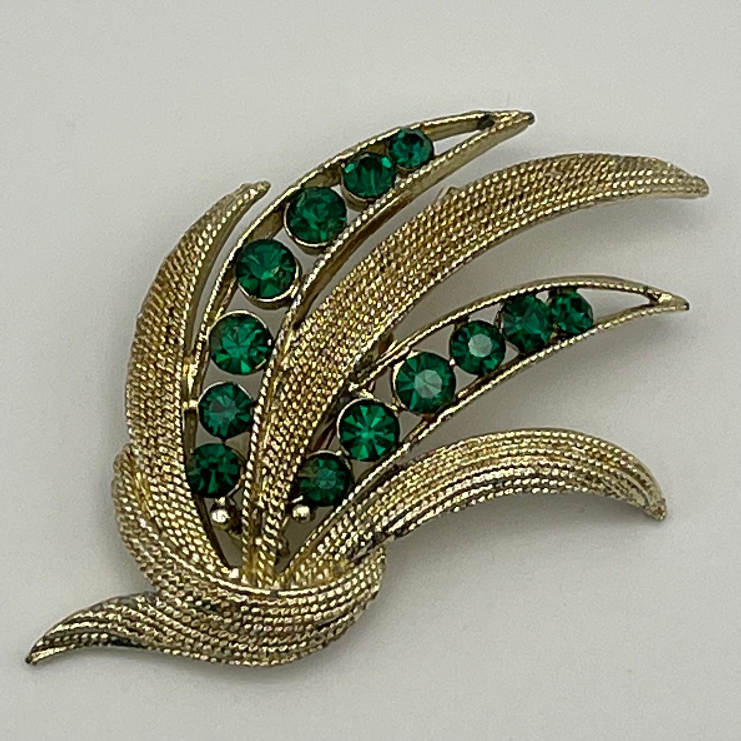 1960s Emerald Green Rhinestone Brooch