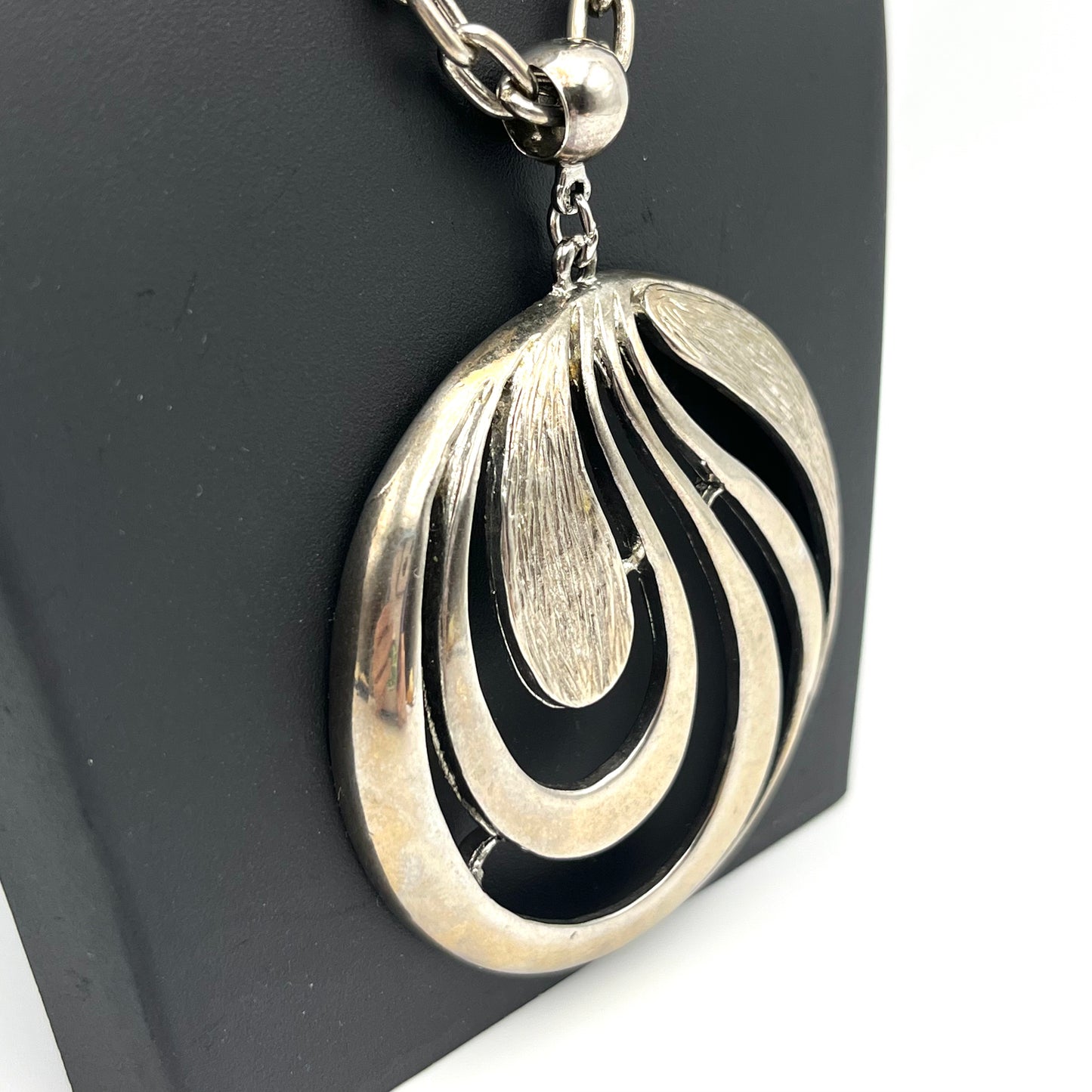 1960s Lisner Pendant Necklace