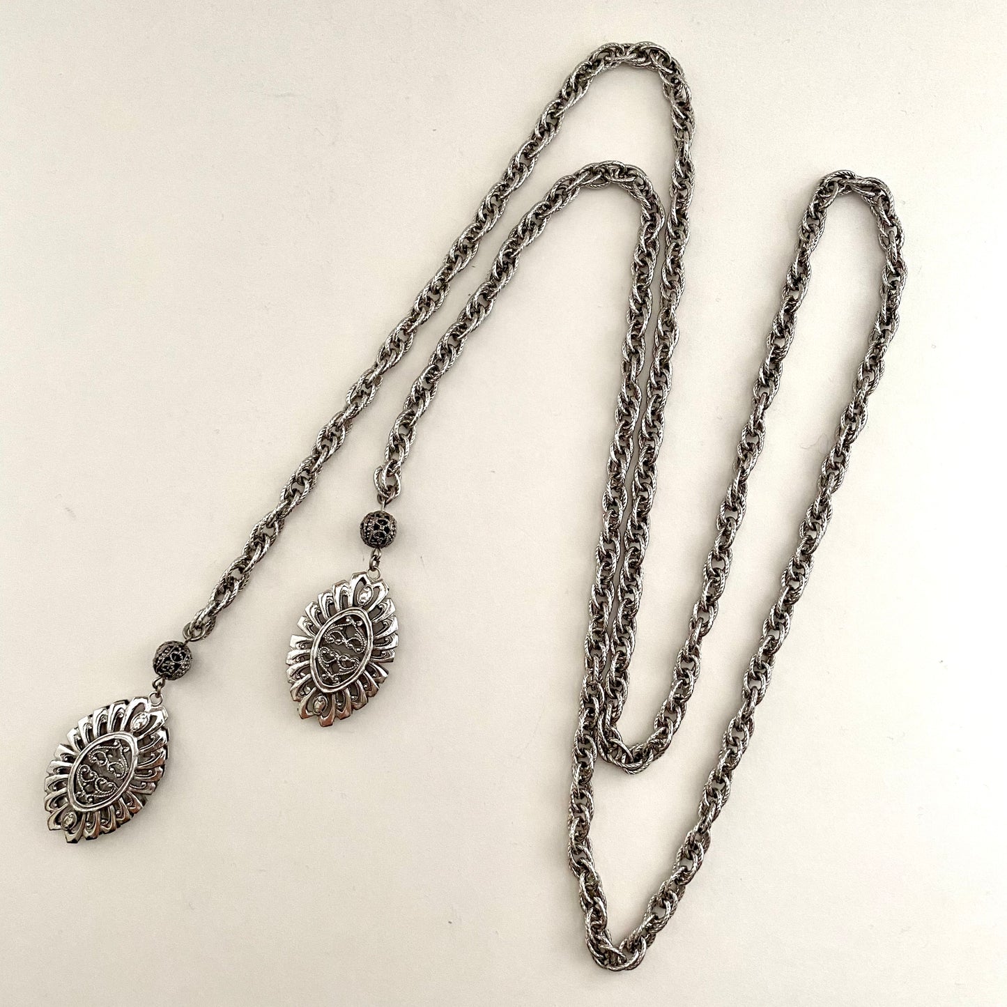 Late 60s/ Early 70s Lariat Chain Necklace