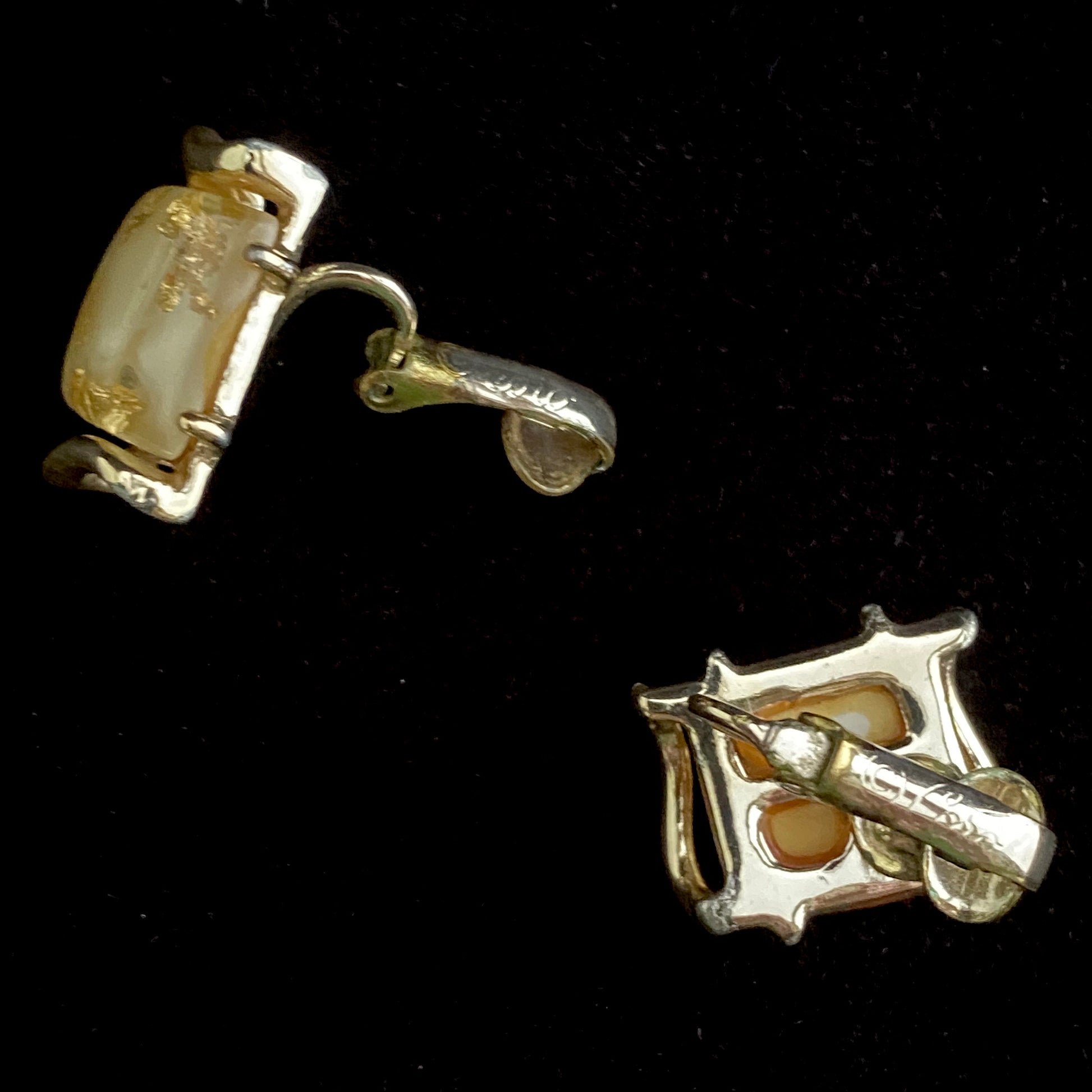 Late 50s/ Early 60s Coro Lucite Earrings - Retro Kandy Vintage