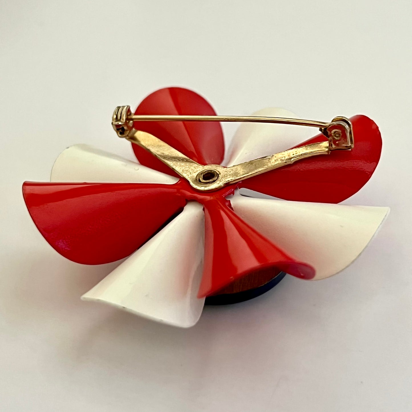 Late 60s/ Early 70s Enamel Flower Brooch