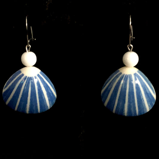 1987 Avon Seashore Earrings - Retro Kandy Vintage