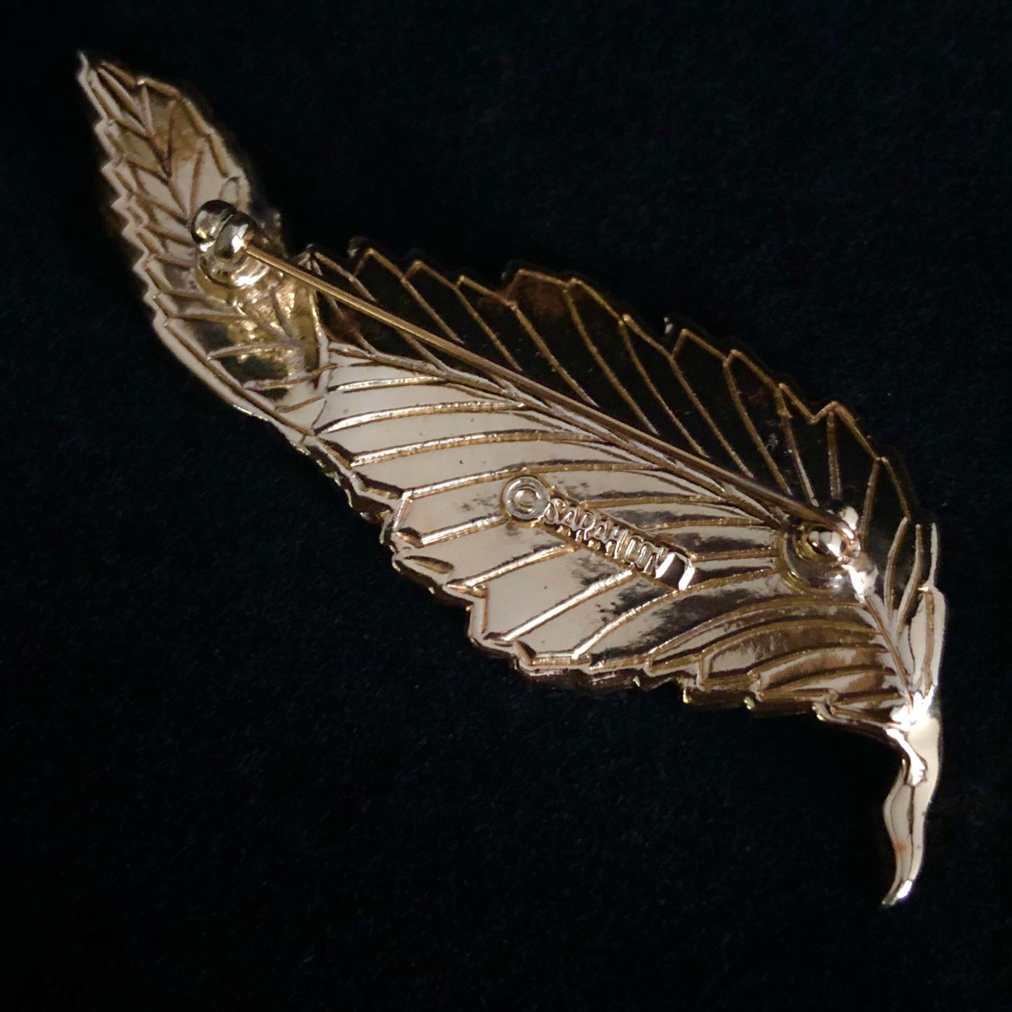 1961 Sarah Coventry Fashion Leaf Brooch - Retro Kandy Vintage