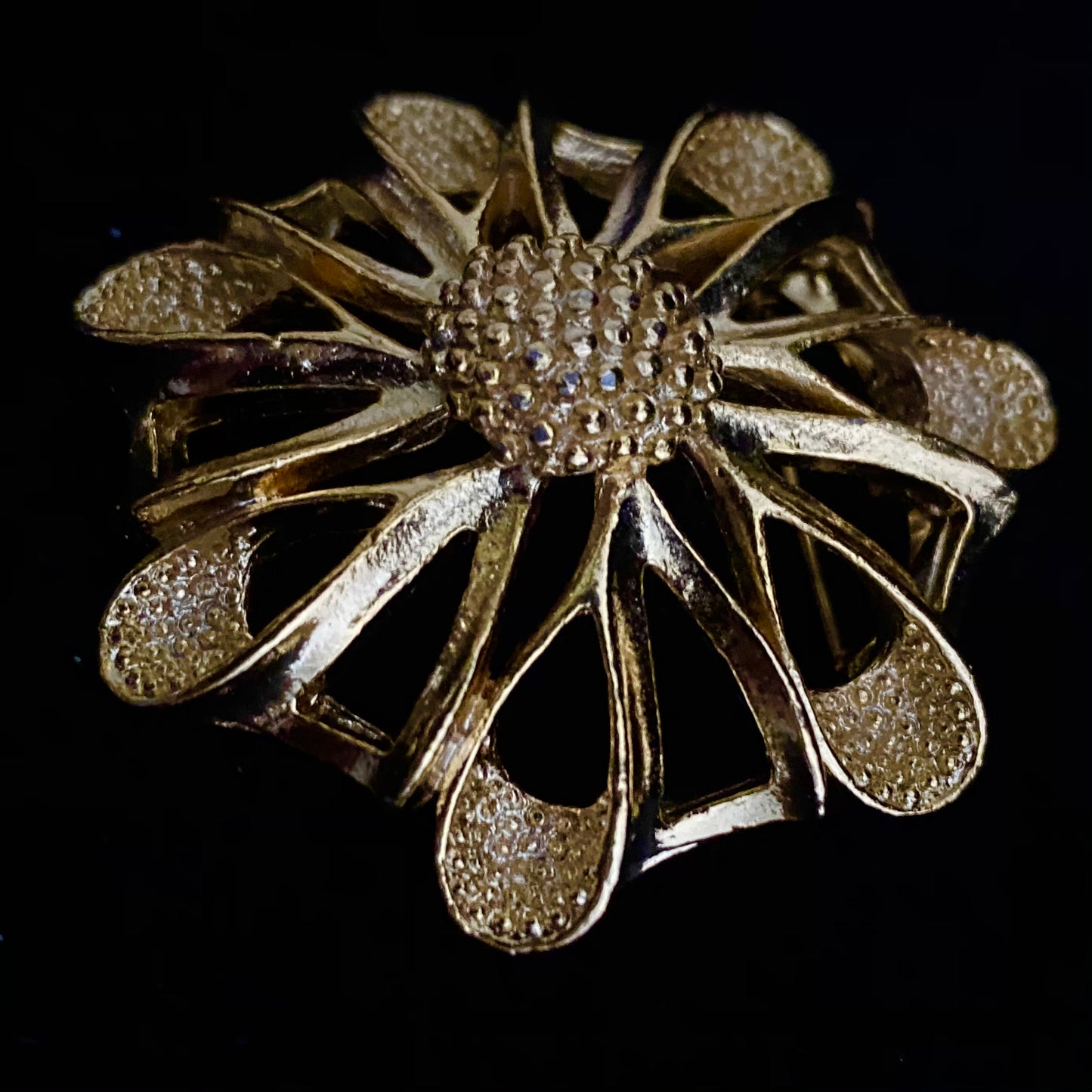 1960s Gerry's Flower Brooch