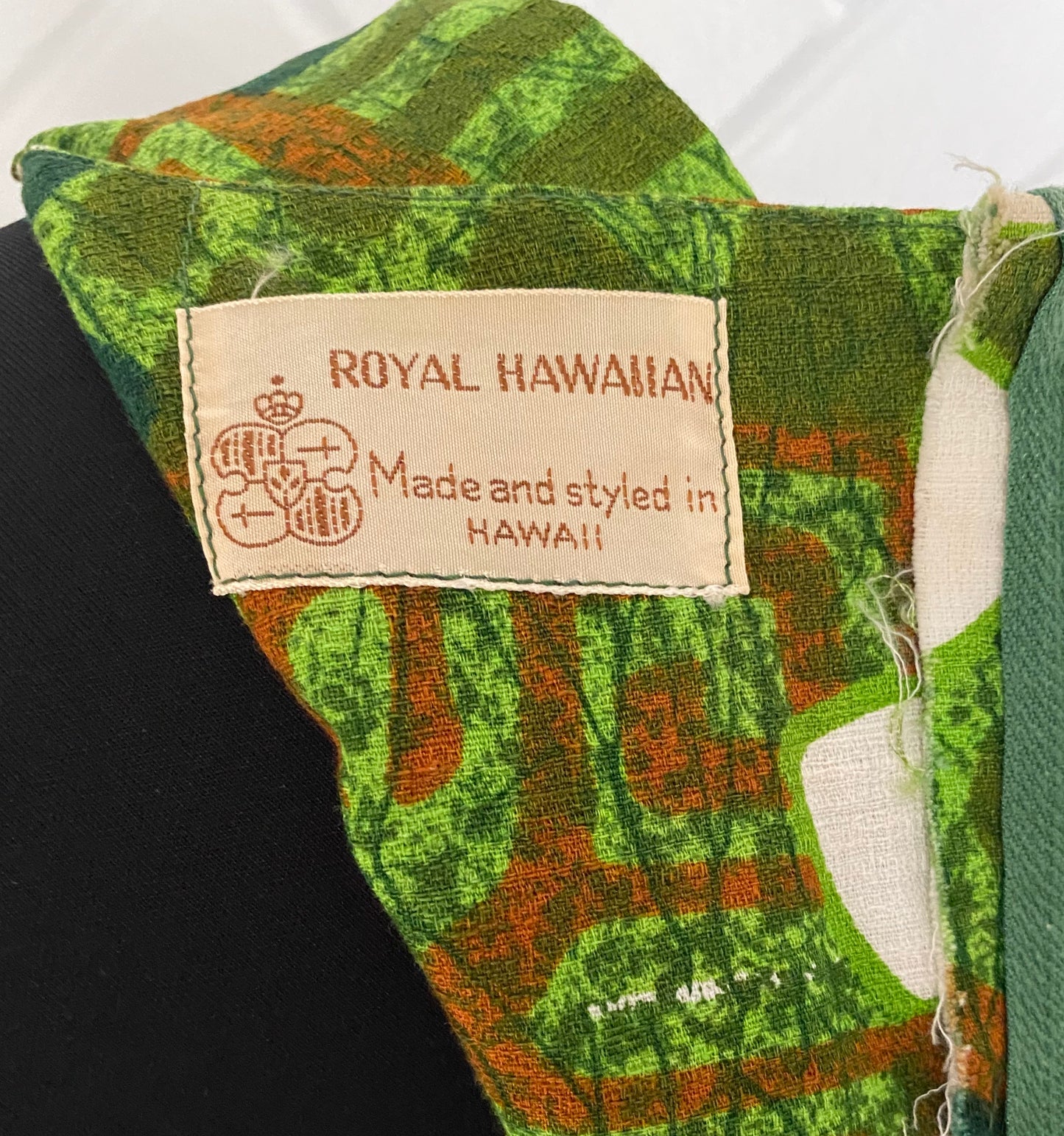 1960s Royal Hawaiian Shift Dress