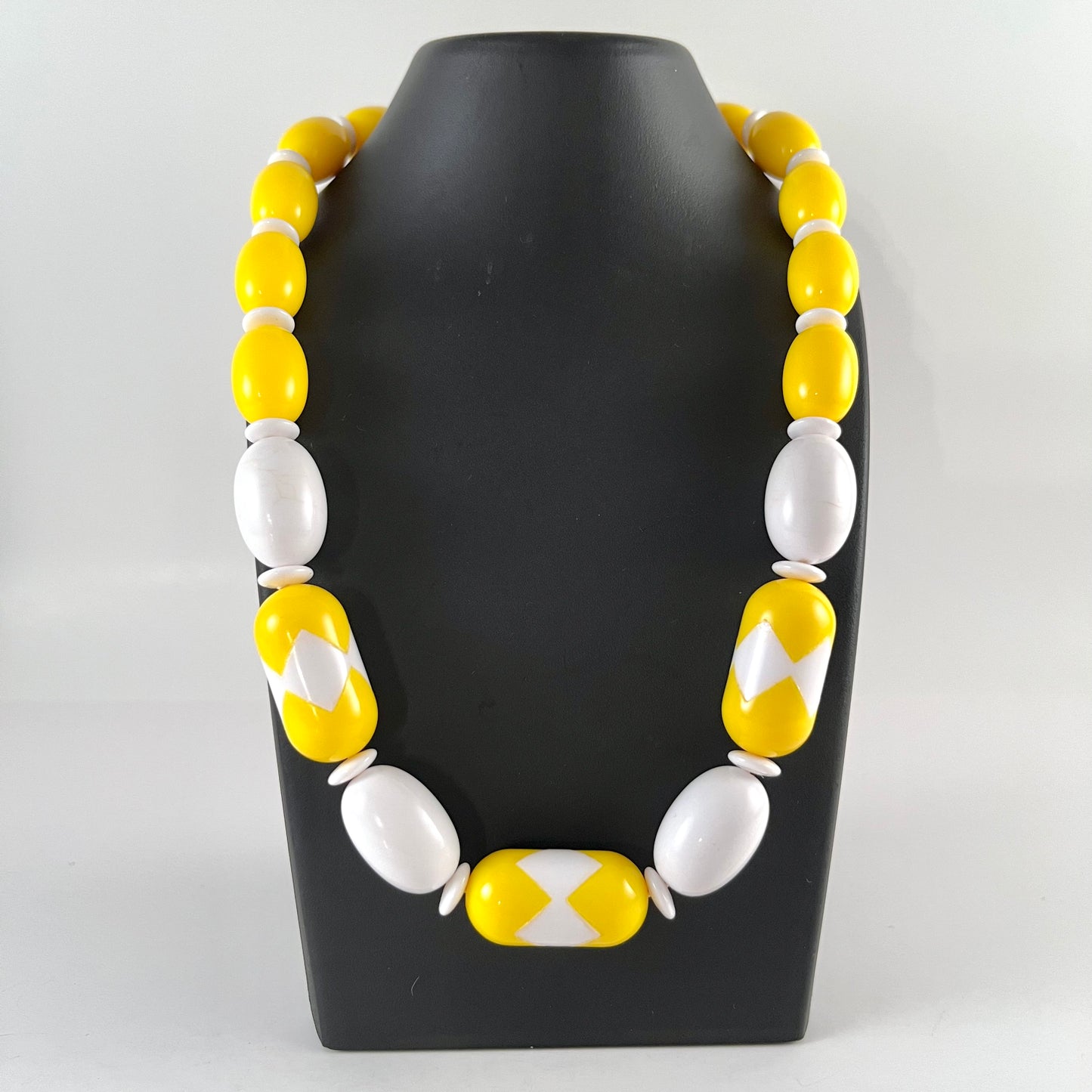 1987 Avon Sunsations Necklace & Earring Set in Spectator Yellow