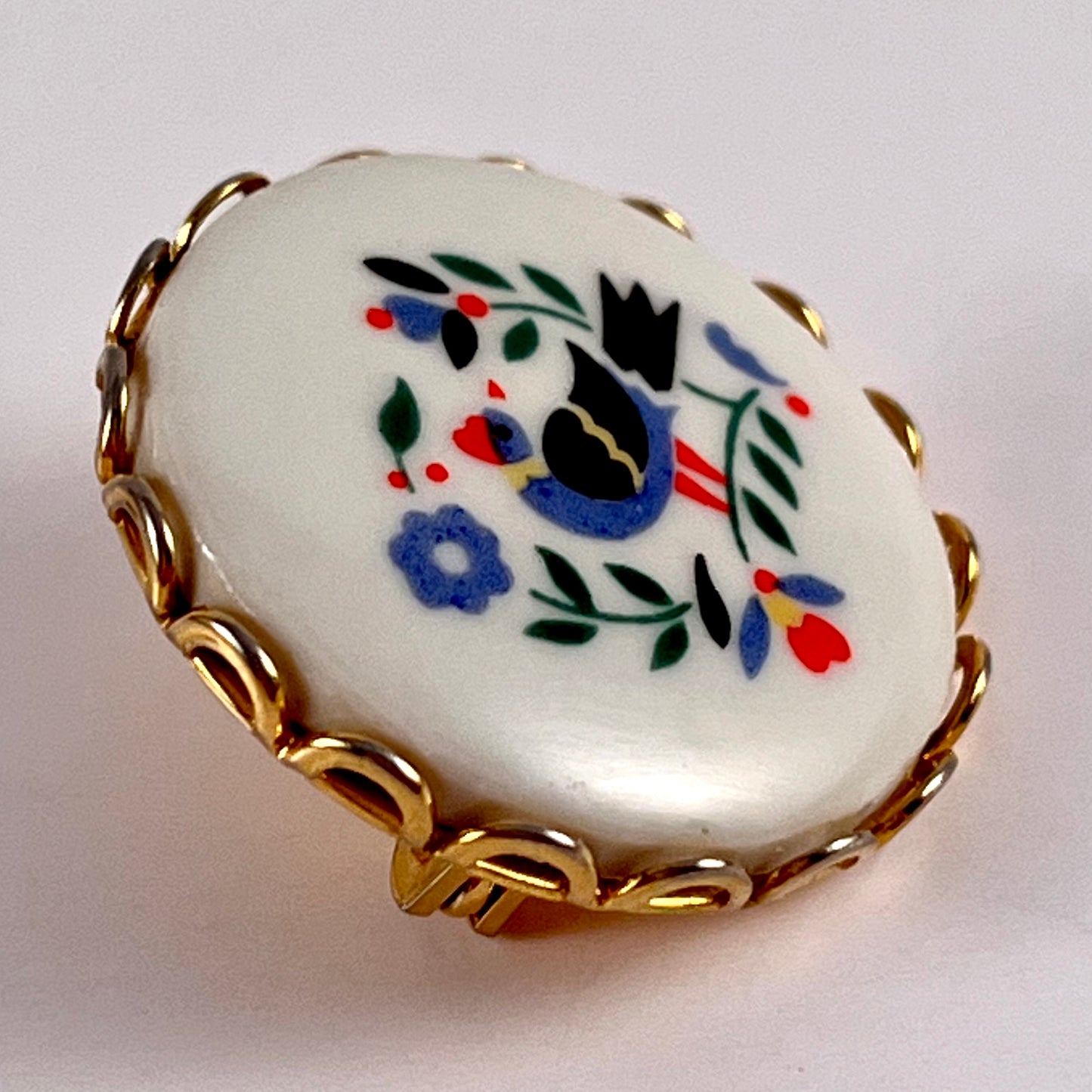 Late 70s/ Early 80s Porcelain Bird Brooch
