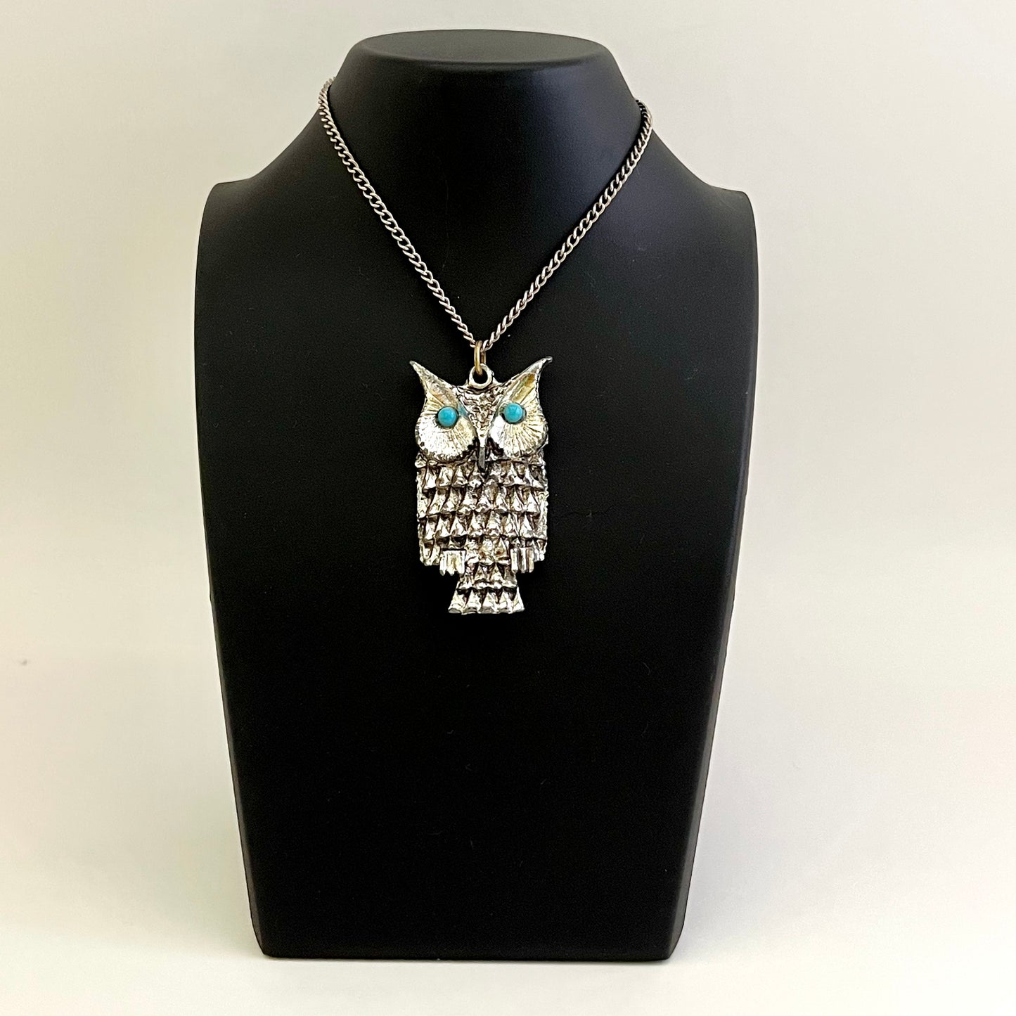 1970s Owl Pendant Necklace