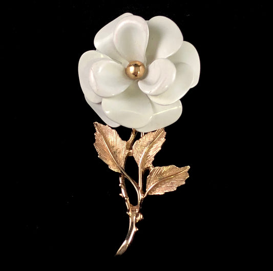 1972 Avon Snow Flower Brooch - Retro Kandy Vintage