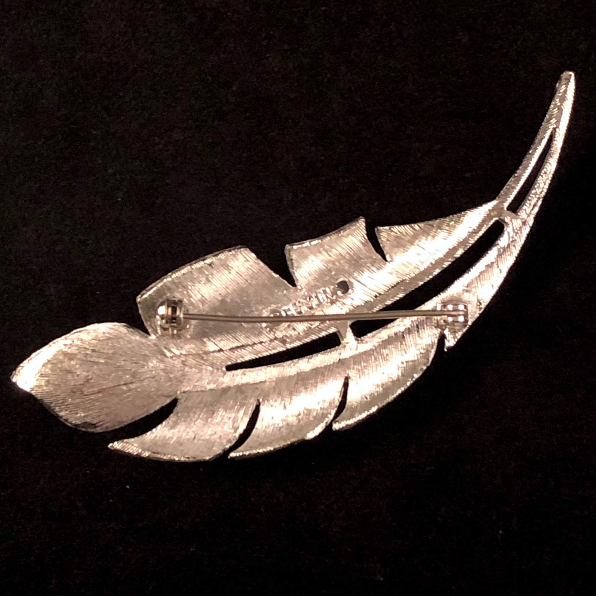 Early 1950s Emmons Leaf Brooch - Retro Kandy Vintage
