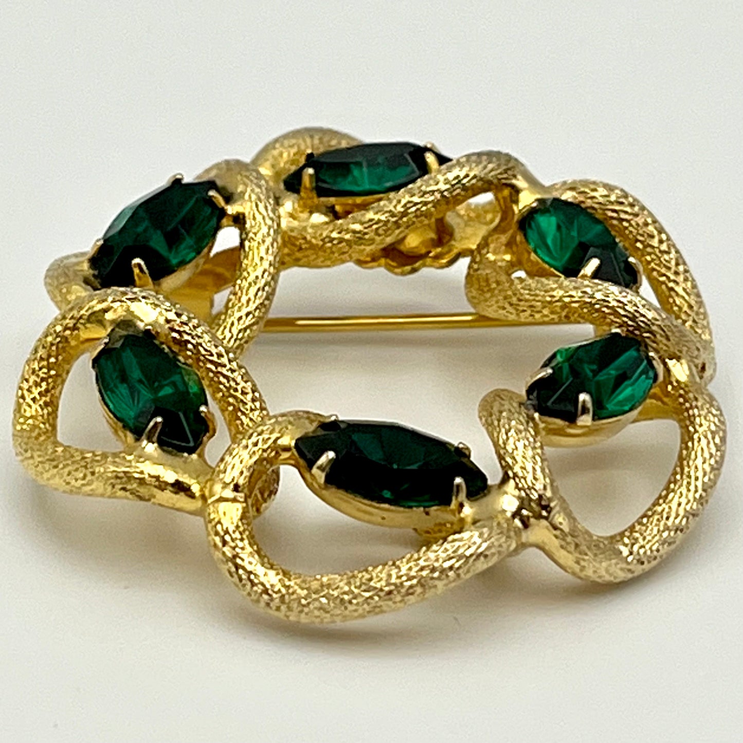 1960s Green Rhinestone Circle Brooch