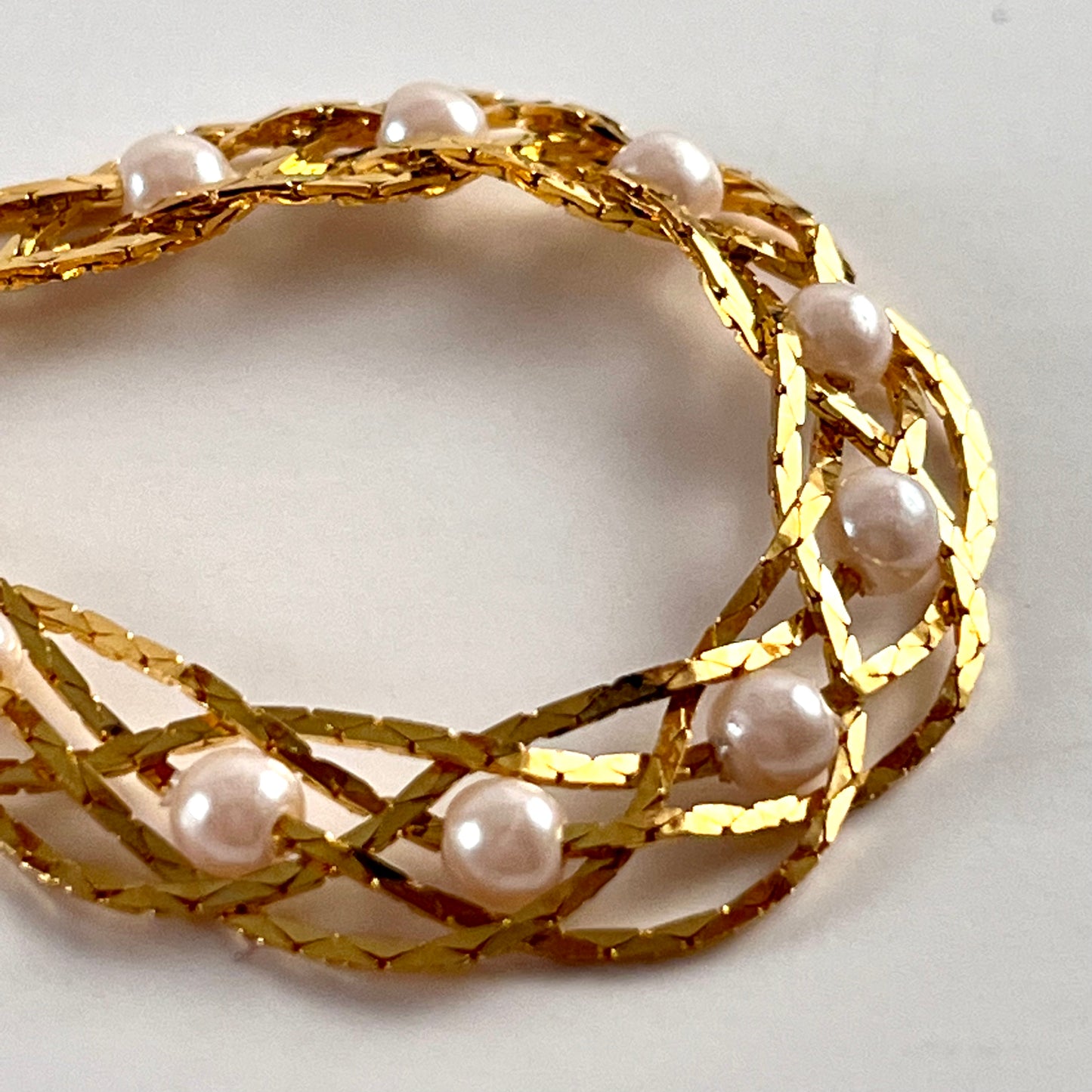 1995 Avon Pearlesque Treasures Bracelet