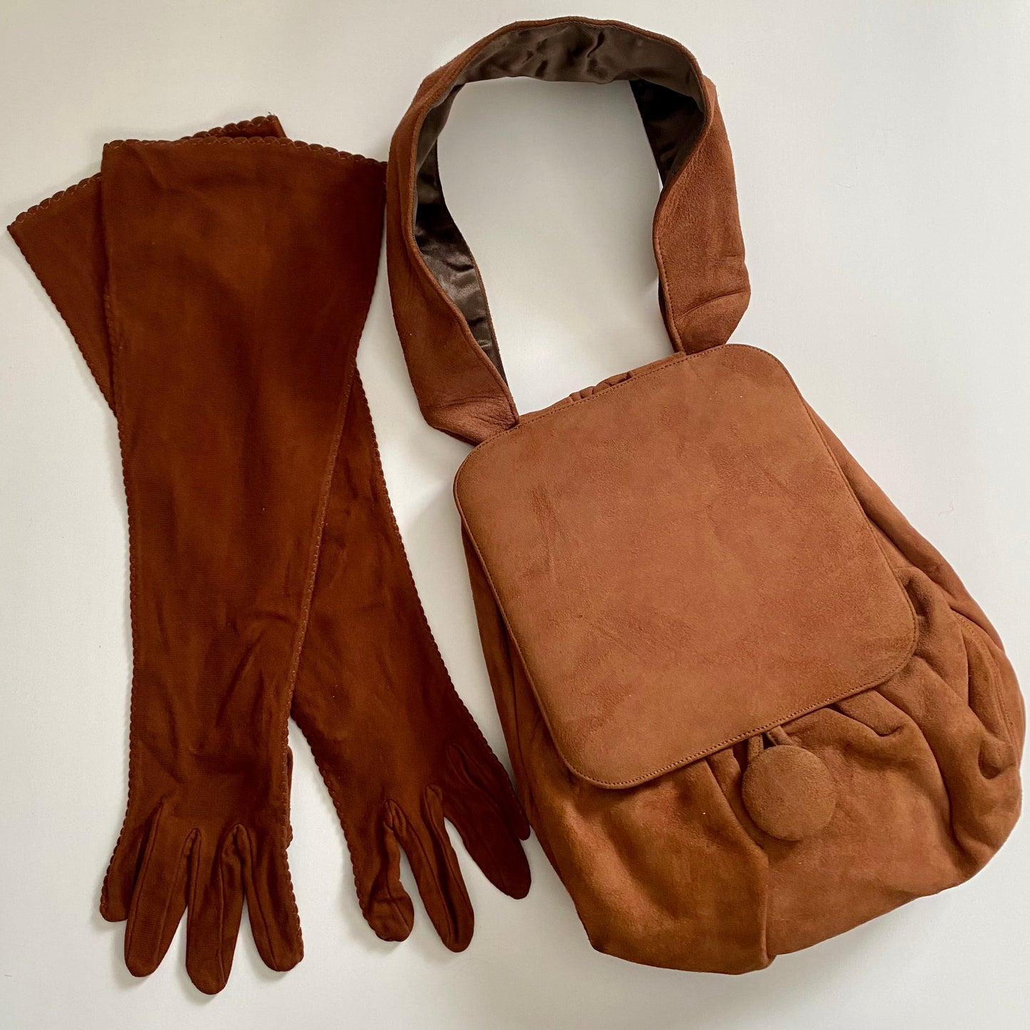 Mid to Late 30s Crown Lewis Suede Handbag With Original Matching Gloves