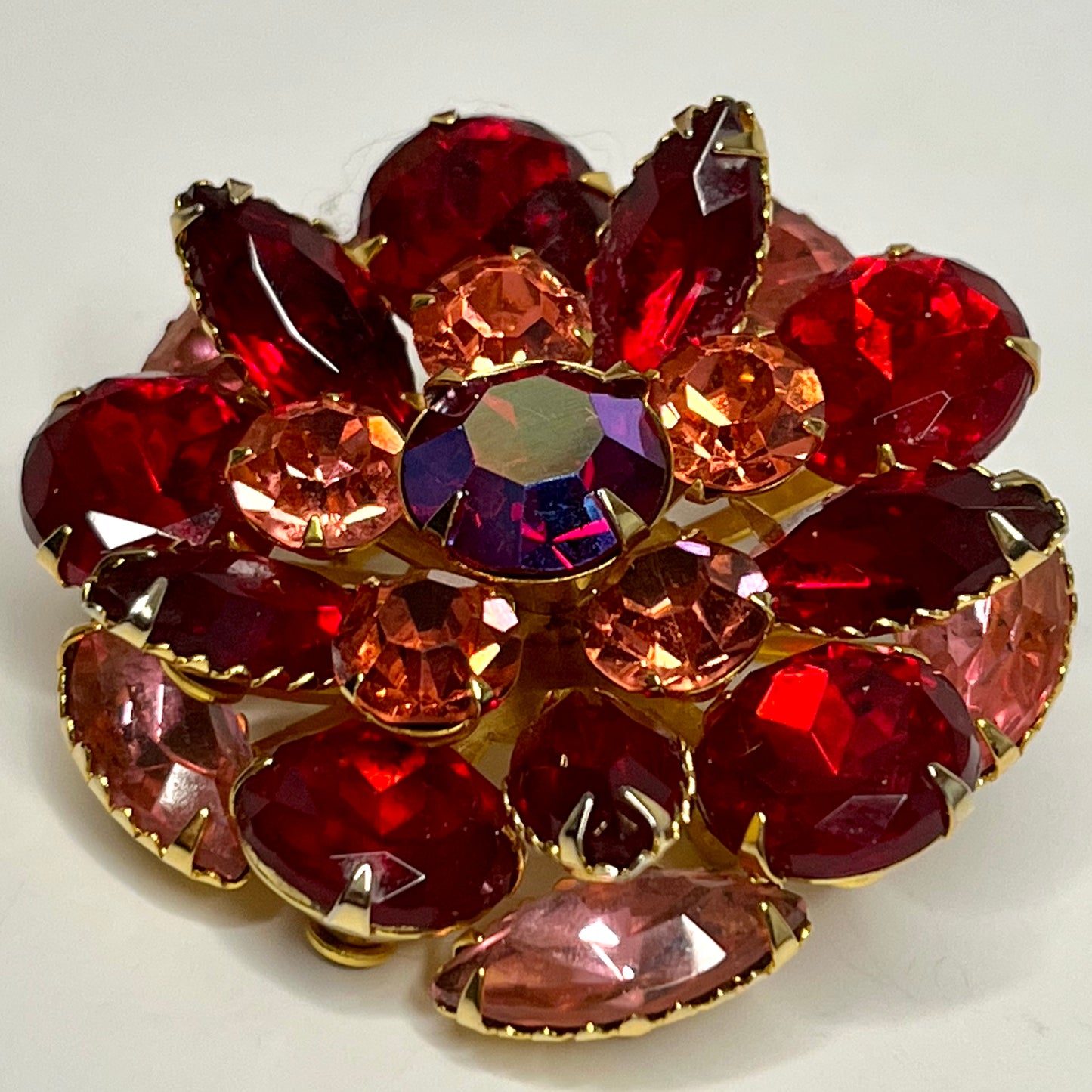 Late 50s/ Early 60s Sparkling Rhinestone Brooch