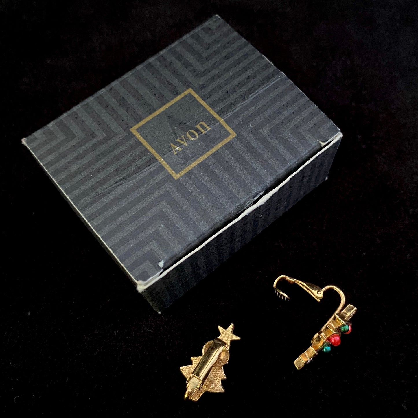 1995 Avon Colorful Christmas Tree Earrings - Retro Kandy Vintage