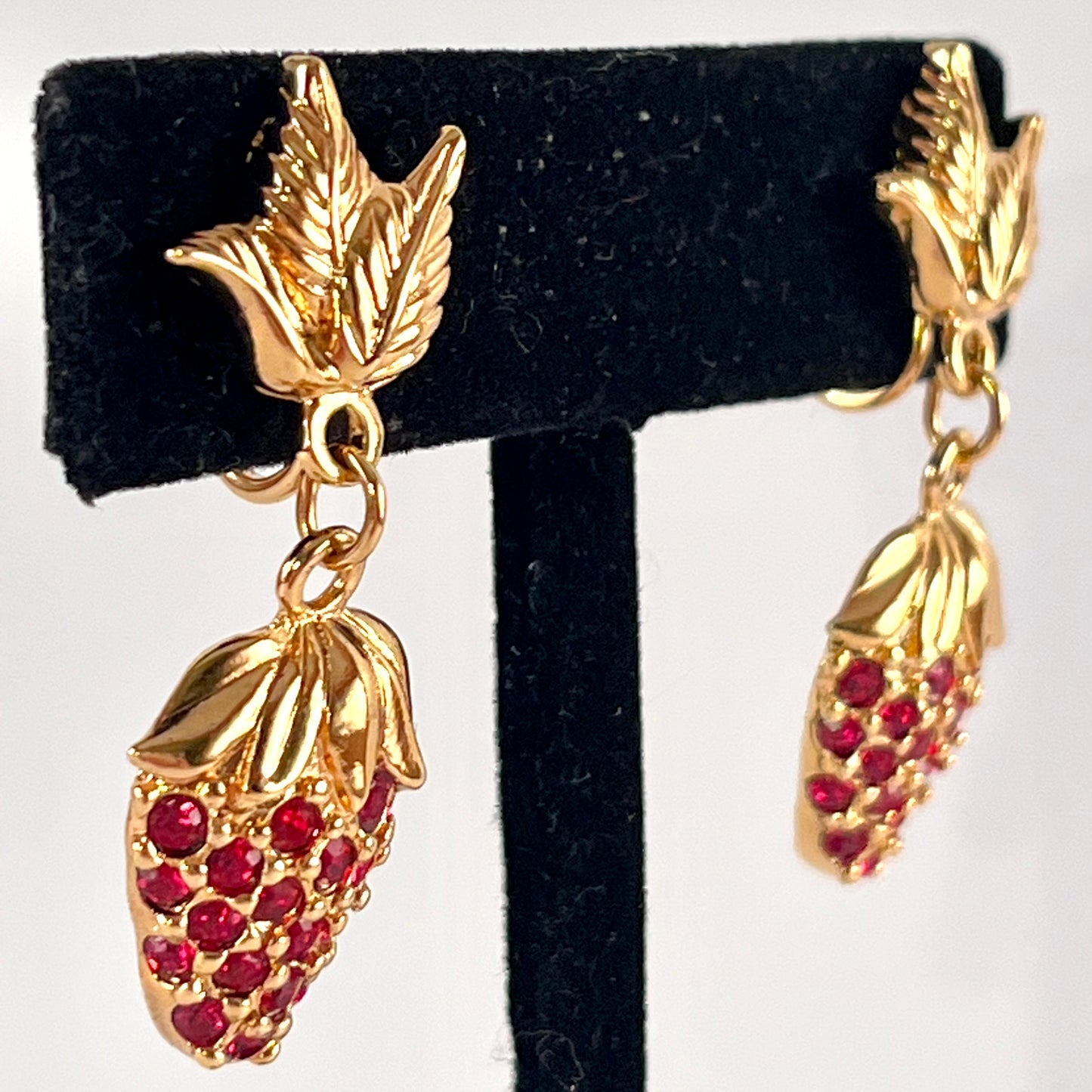 1995 Avon Strawberry Sparkle Earrings