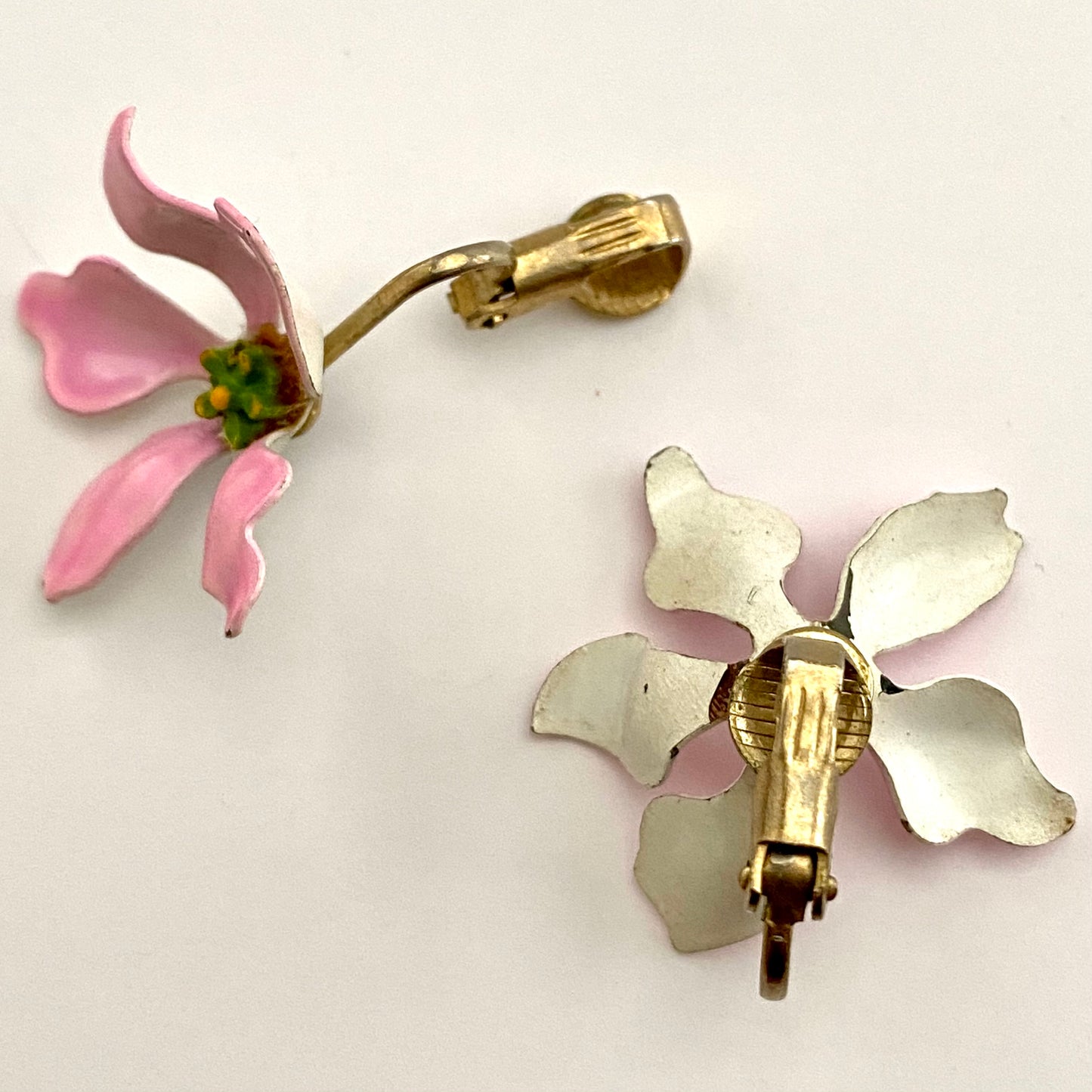Late 60s/ Early 70s Pink Enamel Flower Earrings