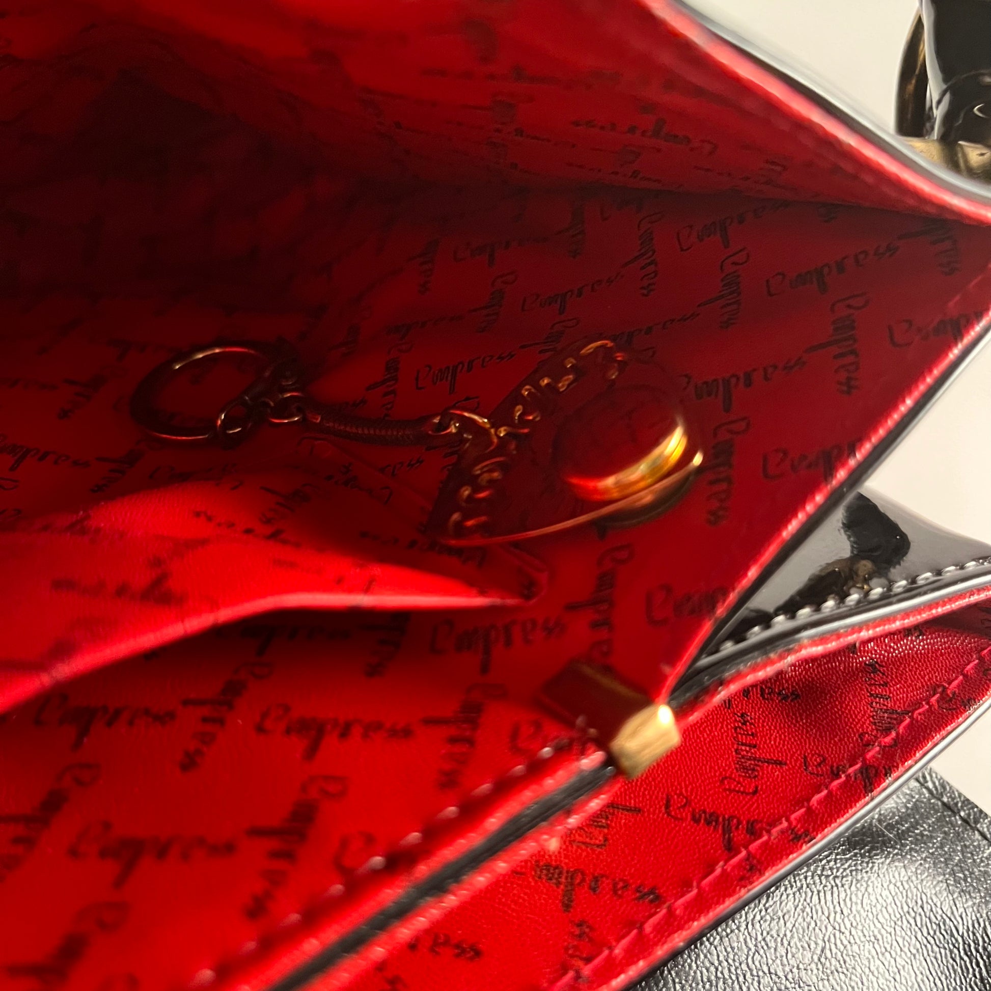 Late 50s/ Early 60s Empress Patent Leather Handbag – Retro Kandy Late 50s/ Early 60s Empress Patent Leather Handbag – Retro Kandy
