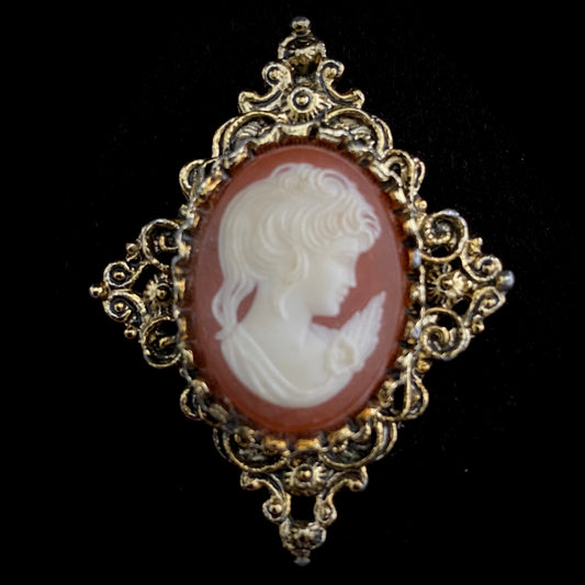Late 70s/ Early 80s Gerry’s Cameo Brooch/Pendant - Retro Kandy Vintage