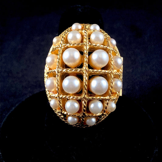 1970 Avon Ring of Pearls Glace Ring - Retro Kandy Vintage