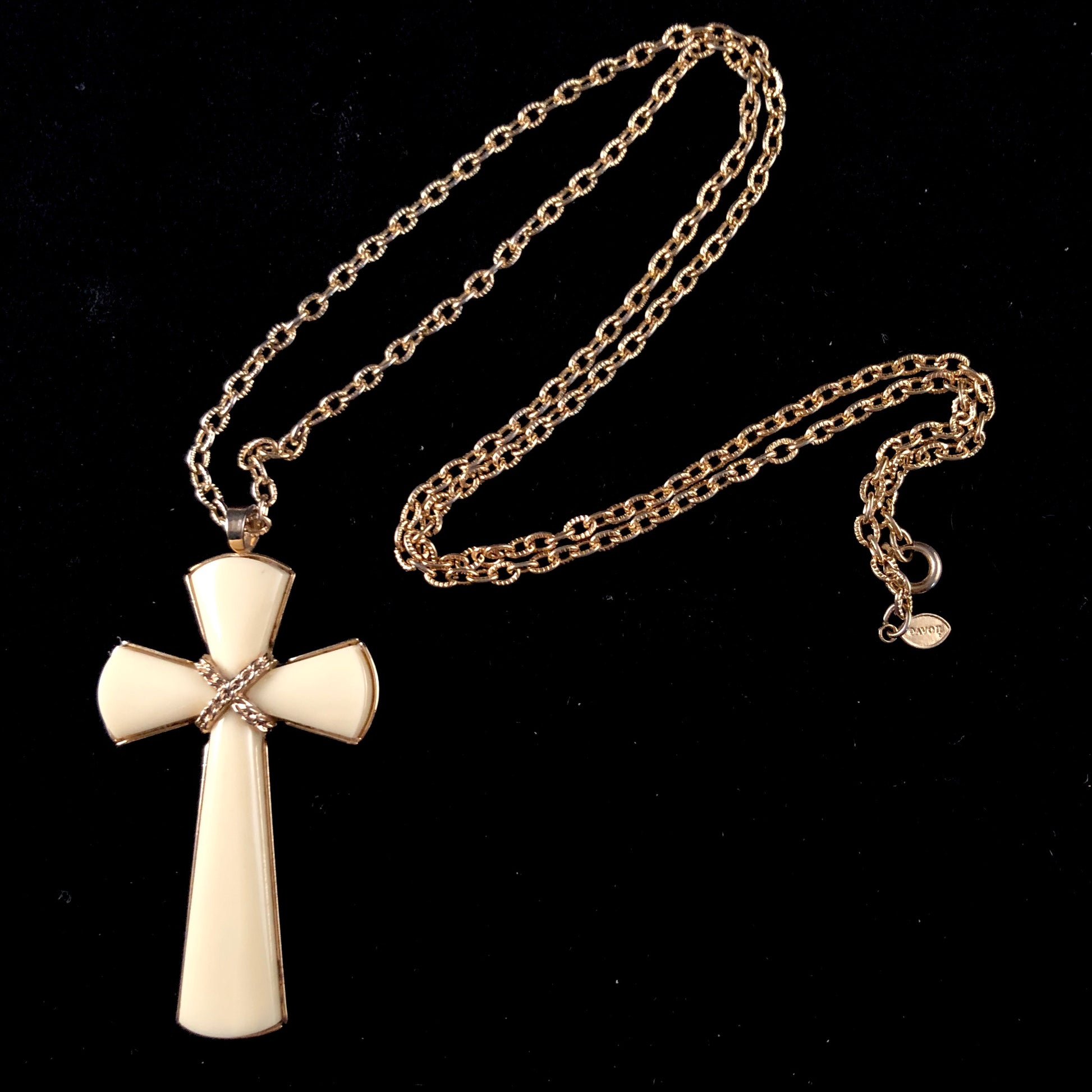 1976 Avon Juliet Cross Ivory Necklace - Retro Kandy Vintage