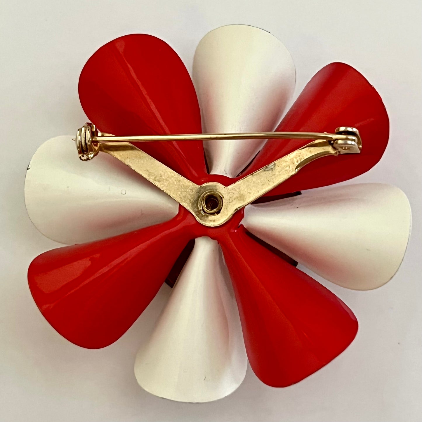 Late 60s/ Early 70s Enamel Flower Brooch