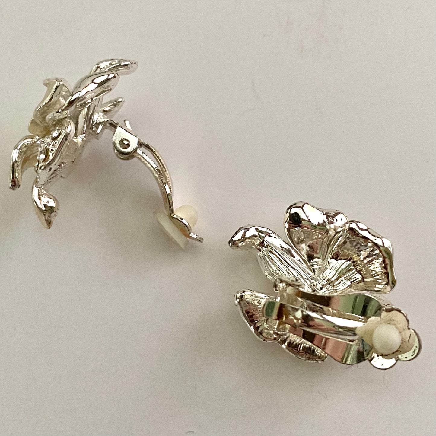 1980s Rhinestone Flower Earrings