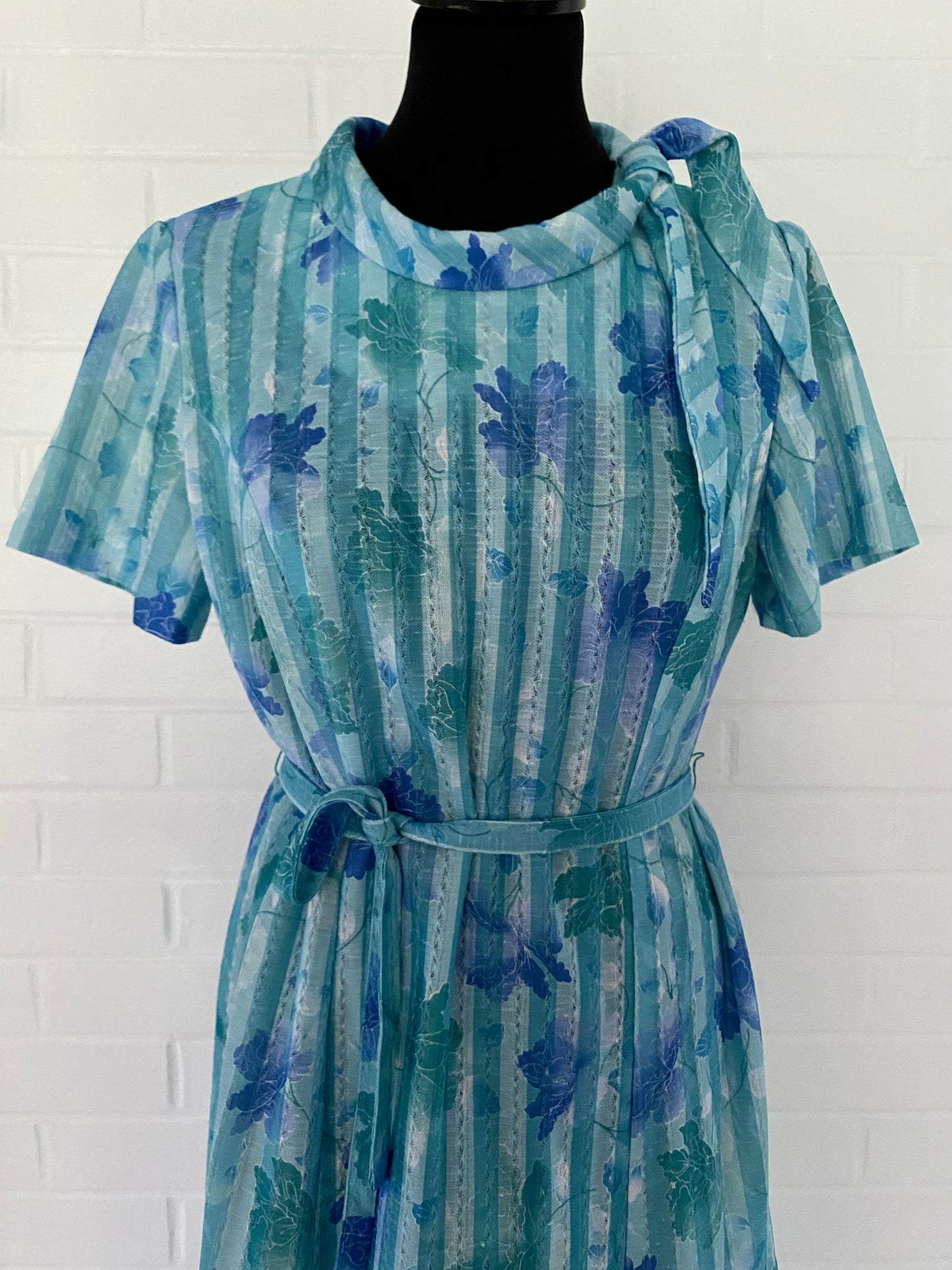 Late 60s/ Early 70s Shift Dress