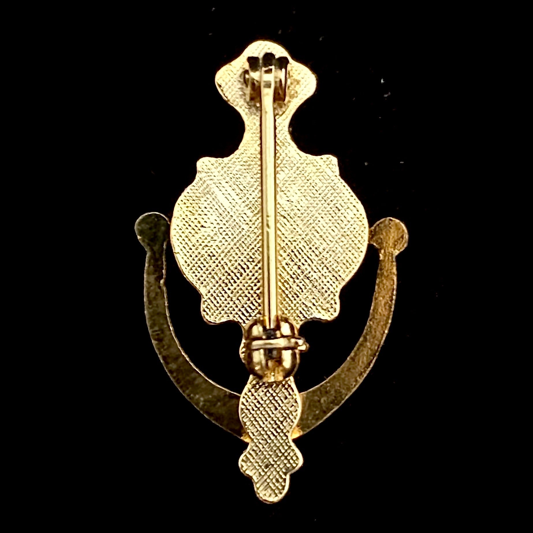 1964 to 1983 Avon Calling Doorknocker Pin - Retro Kandy Vintage