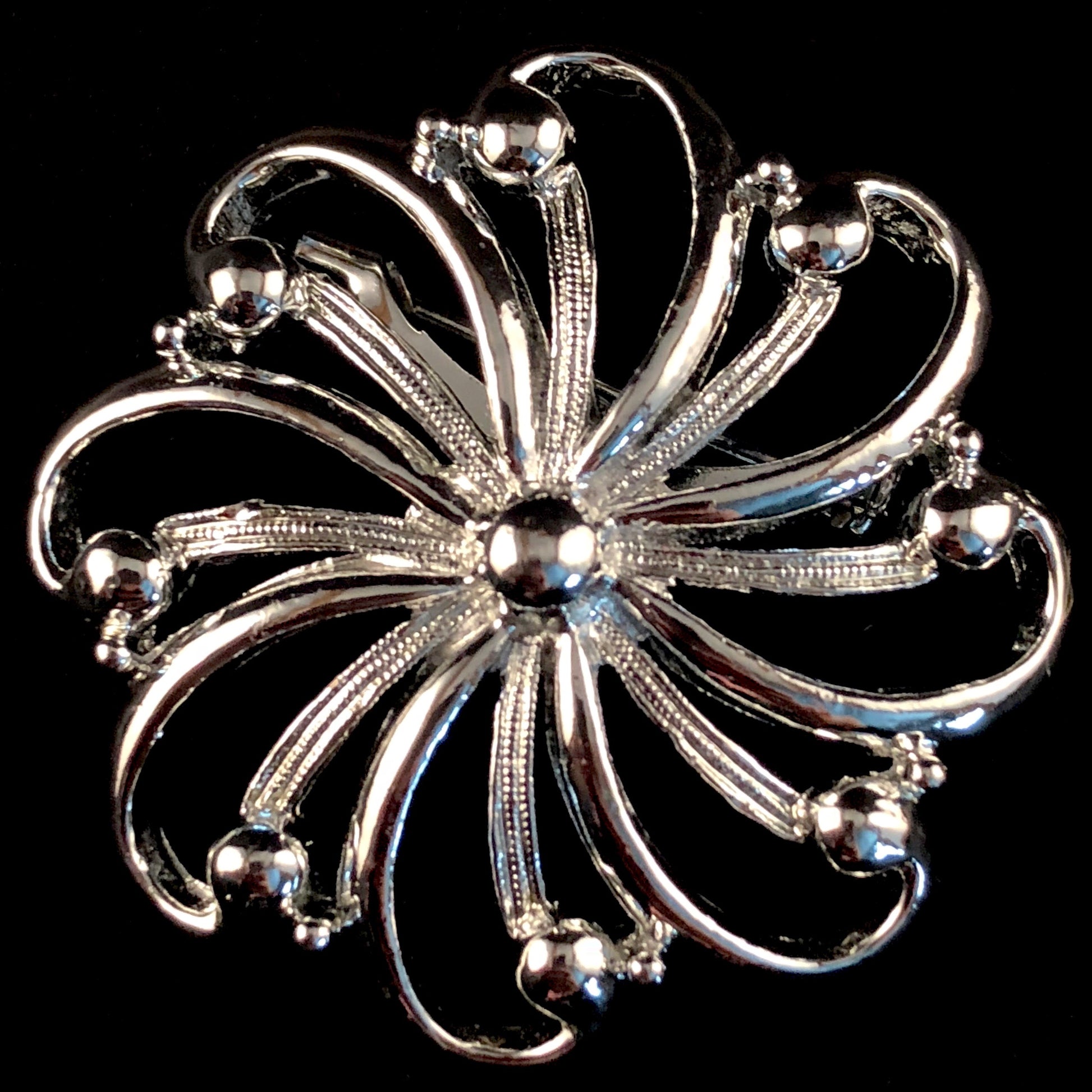 1960s Gerry’s Floral Abstract Brooch - Retro Kandy Vintage