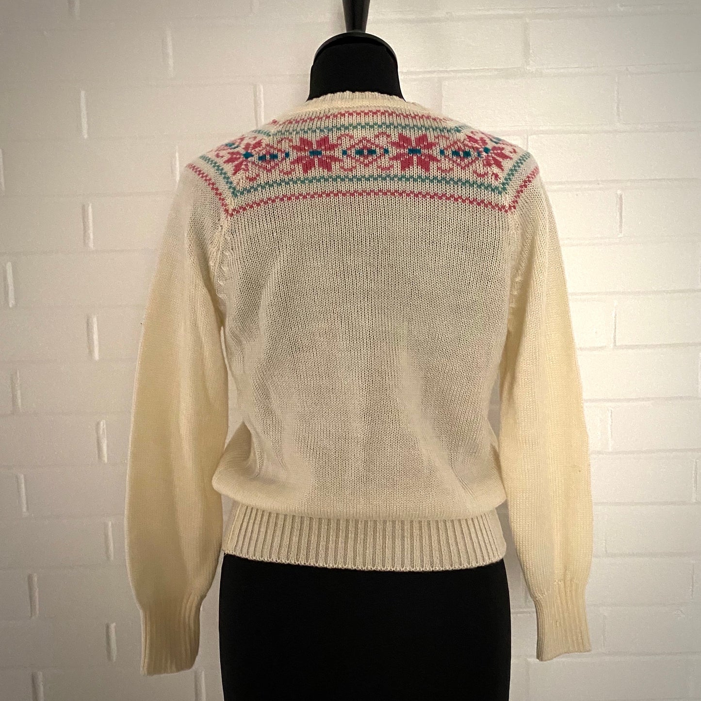 1960s A Fashion Import Sweater