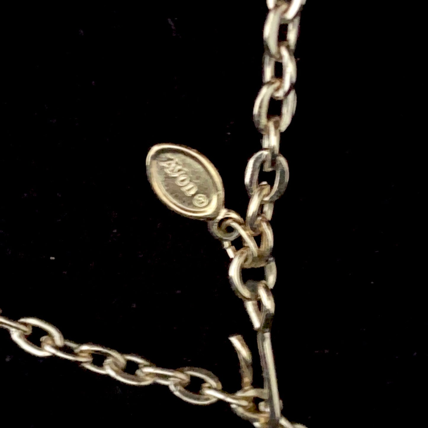 1975 Avon Moonspun Pendant Necklace