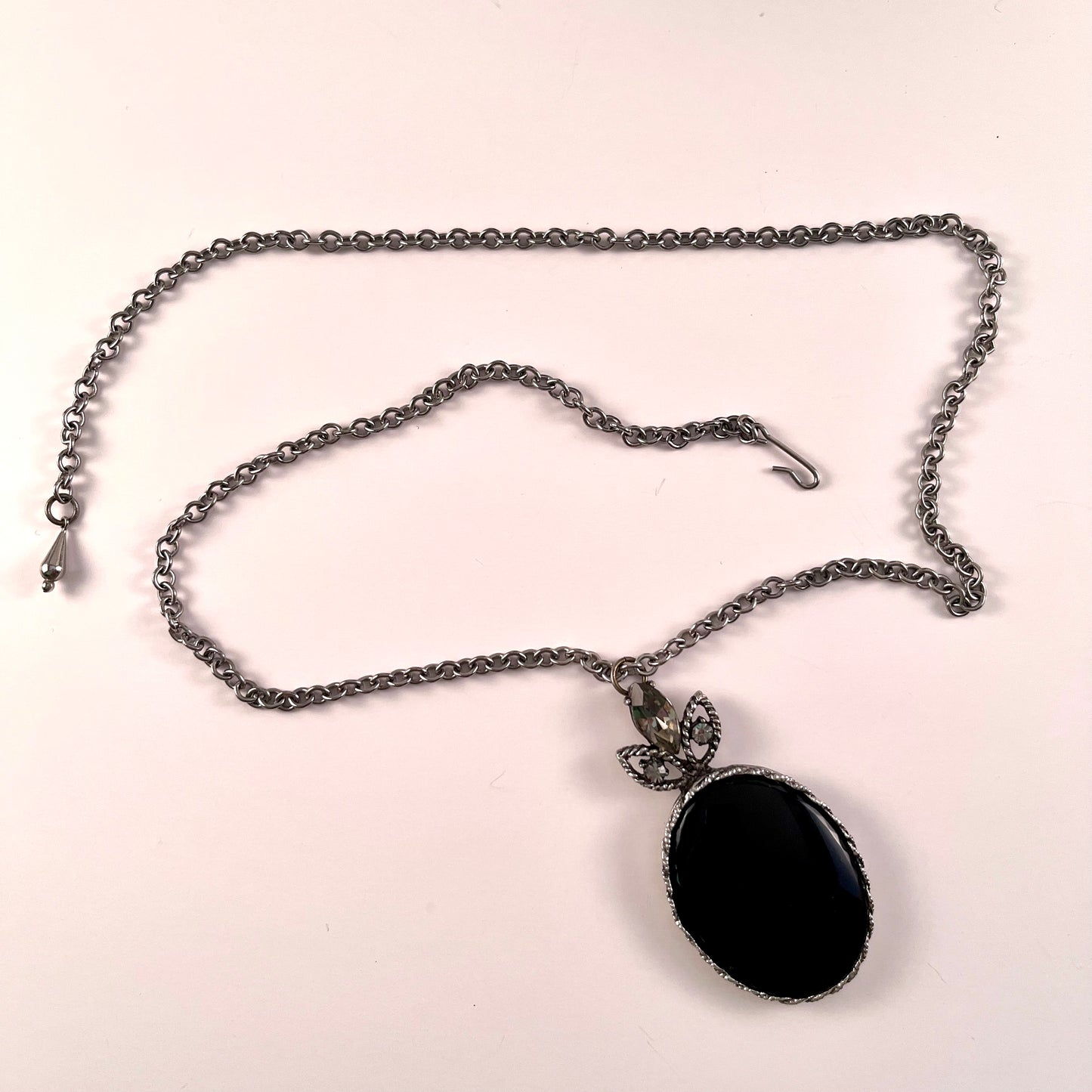 1970s Black Oval Pendant Necklace