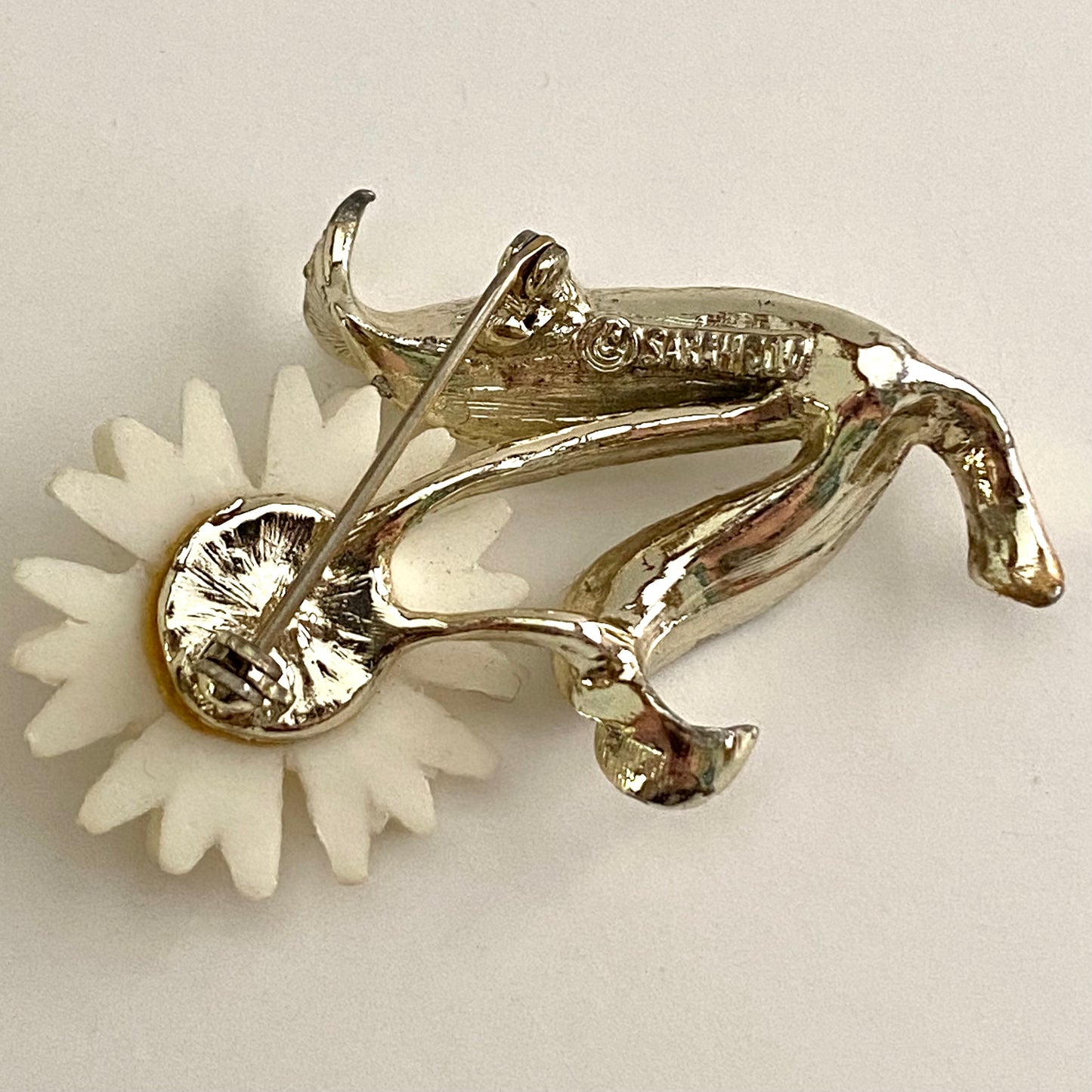 1969 Sarah Coventry Light N' Bright Brooch