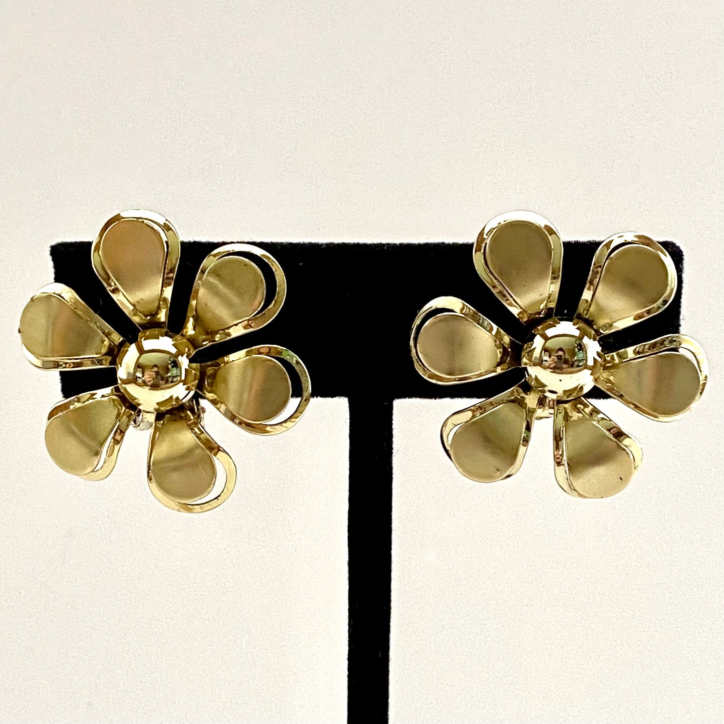 Late 60s/ Early 70s Gold-Tone Flower Earrings