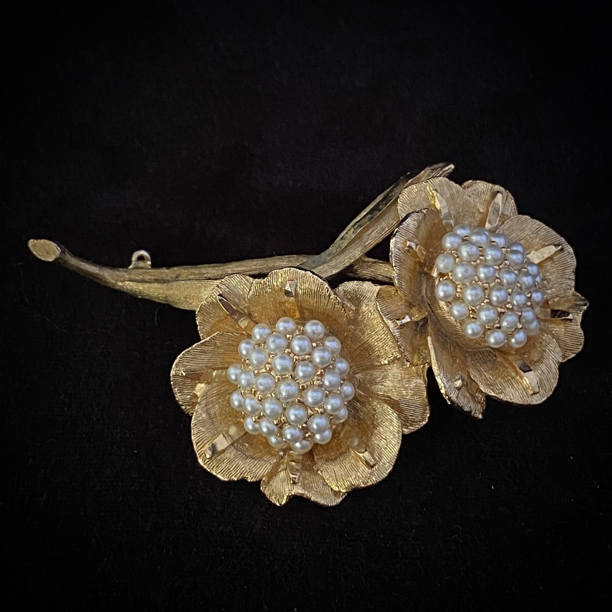 1950s BSK Gold & Pearl Flower Brooch - Retro Kandy Vintage