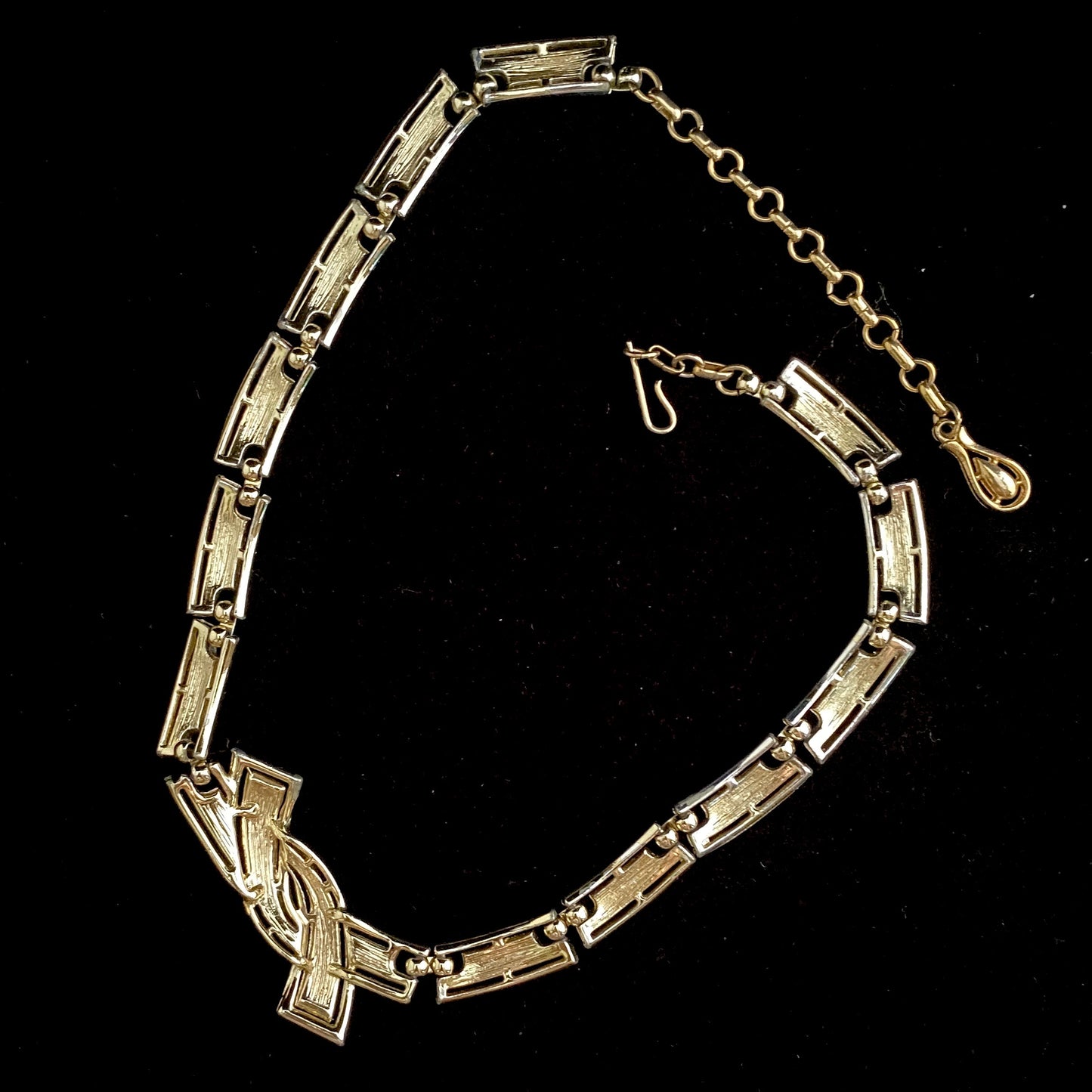 1950s Coro Light Gold Necklace - Retro Kandy Vintage