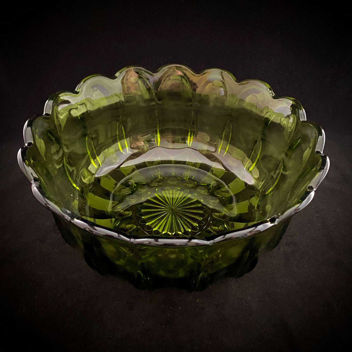 Late 60s/ Early 70s Anchor Hocking Fairfield Pattern Bowl