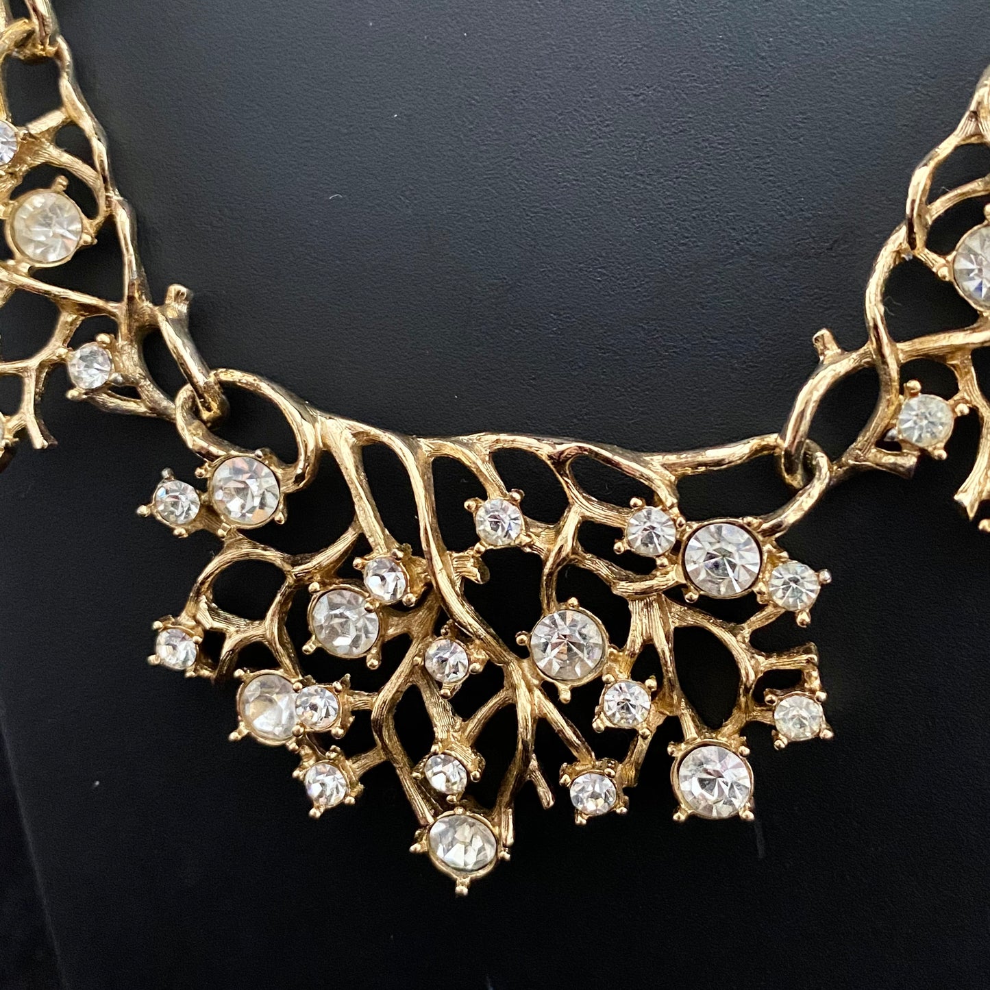 1964 Sarah Coventry Contessa Necklace