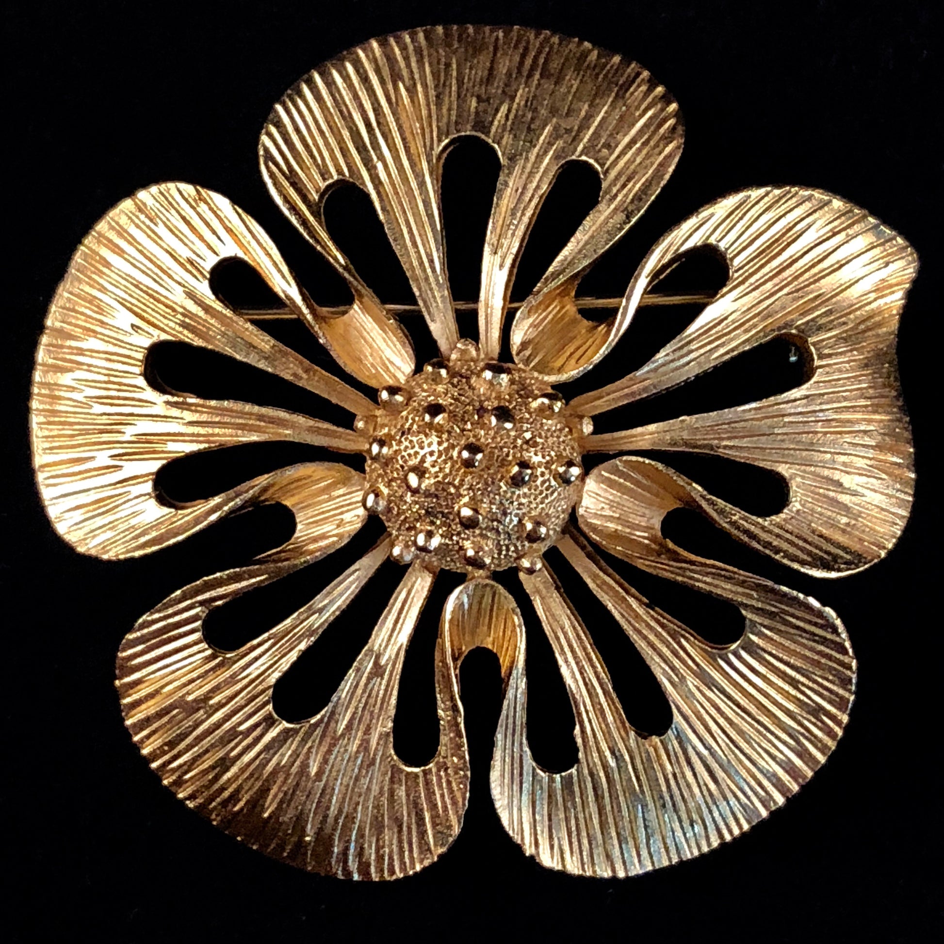 Late 60s/ Early 70s Trifari Flower Brooch - Retro Kandy Vintage