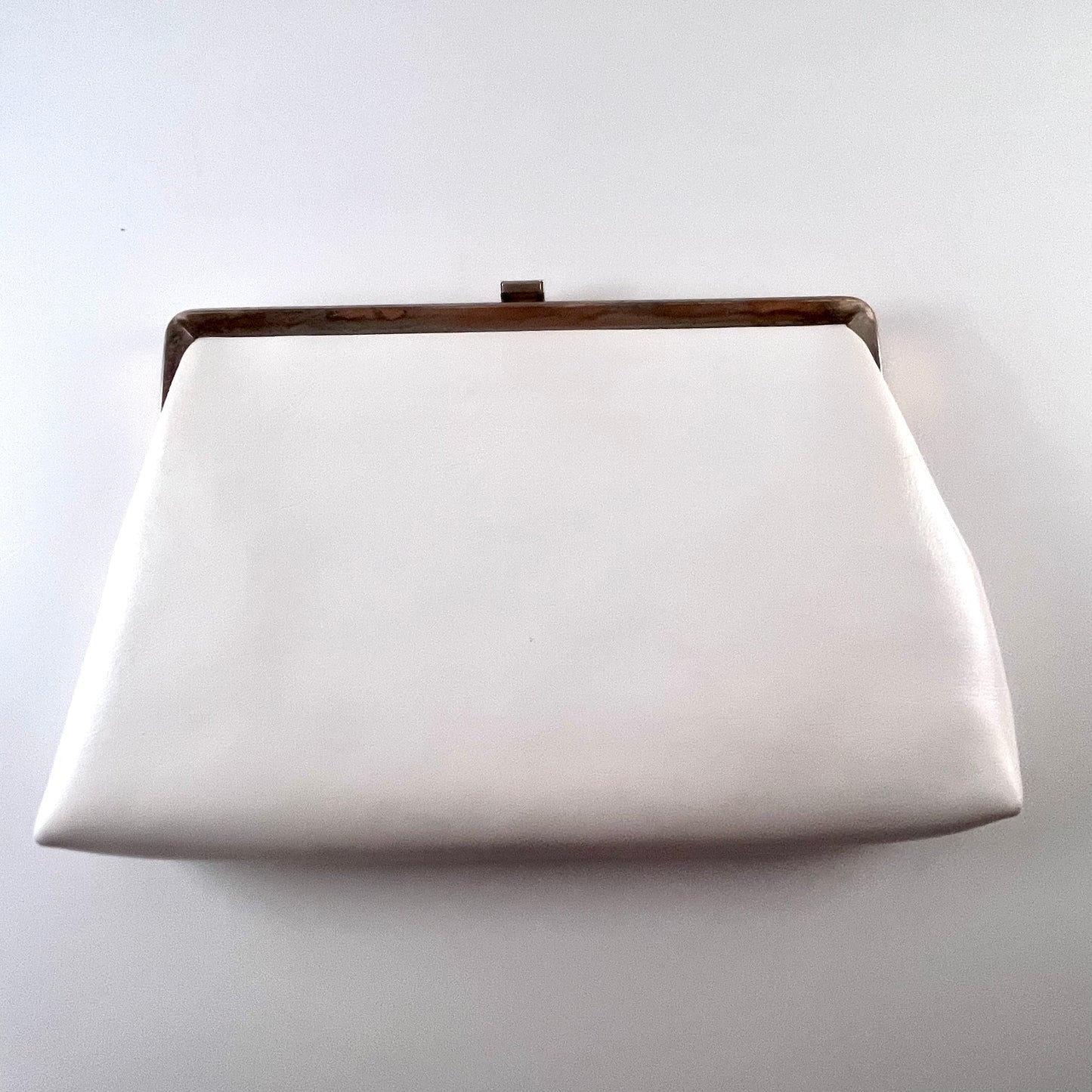 1960s HL White Clutch With Optional Chain Handle