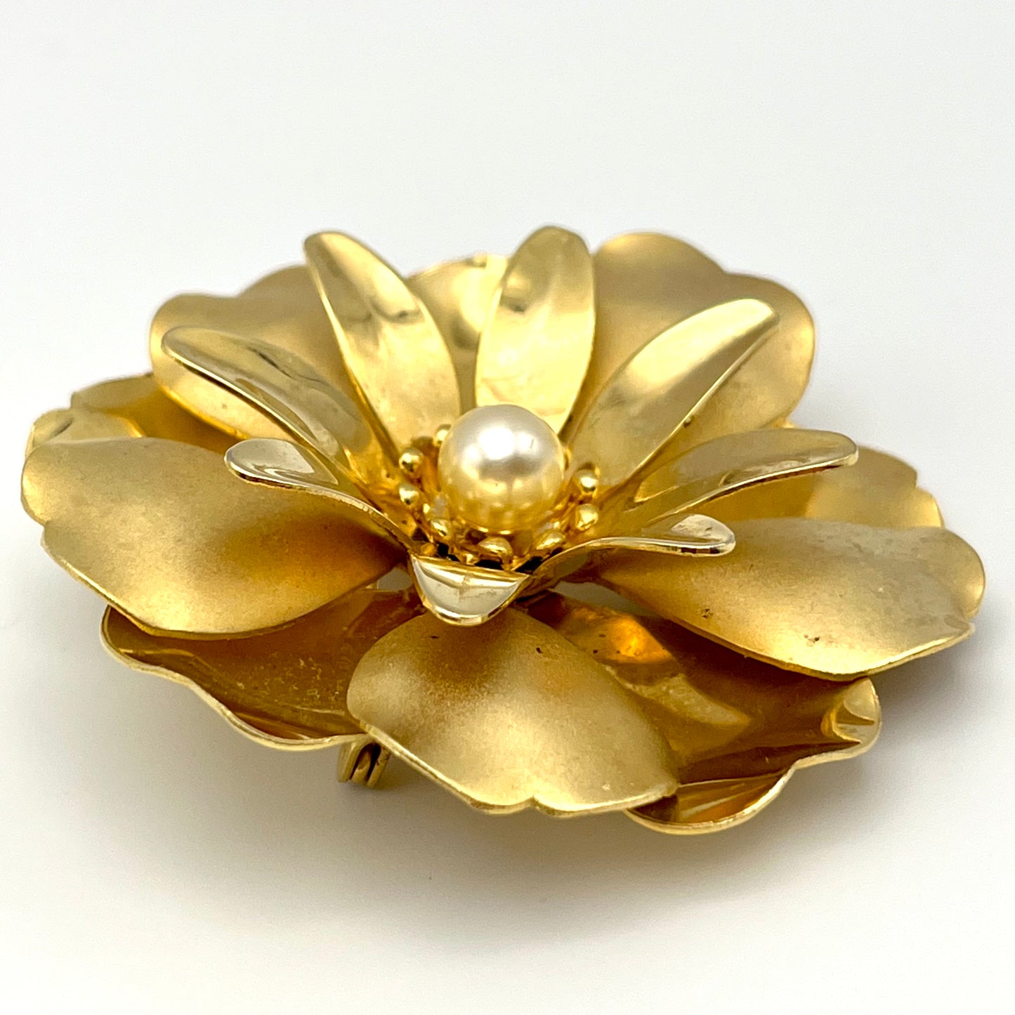 Late 60s/ Early 70s Gold-Tone Metal Flower Brooch