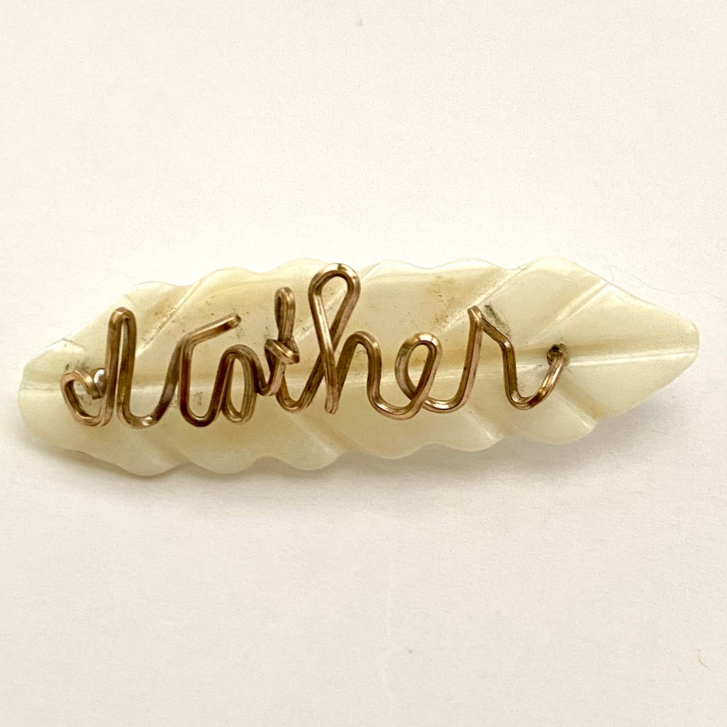 1940s Mother-Of-Pearl Brooch